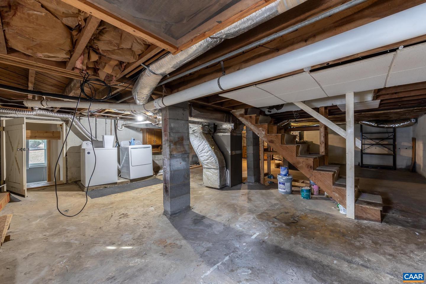 112 LEE ST, STAUNTON, Virginia 24401, 4 Bedrooms Bedrooms, ,2 BathroomsBathrooms,Residential,For sale,112 LEE ST,673881 MLS # 673881