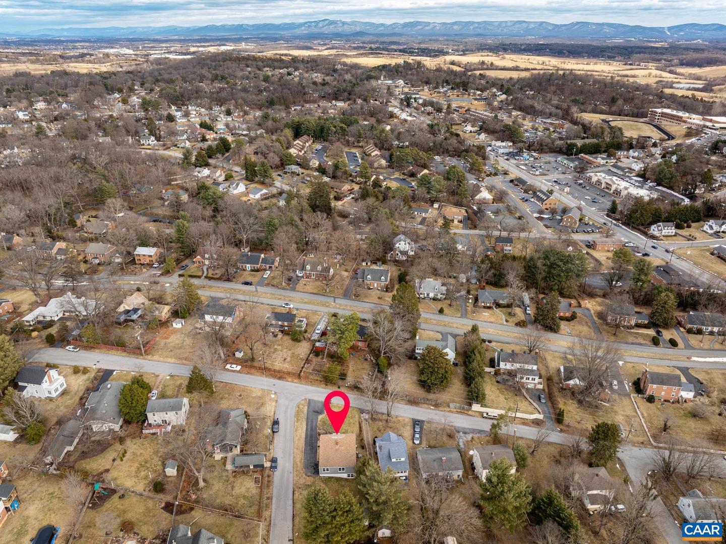 112 LEE ST, STAUNTON, Virginia 24401, 4 Bedrooms Bedrooms, ,2 BathroomsBathrooms,Residential,For sale,112 LEE ST,673881 MLS # 673881