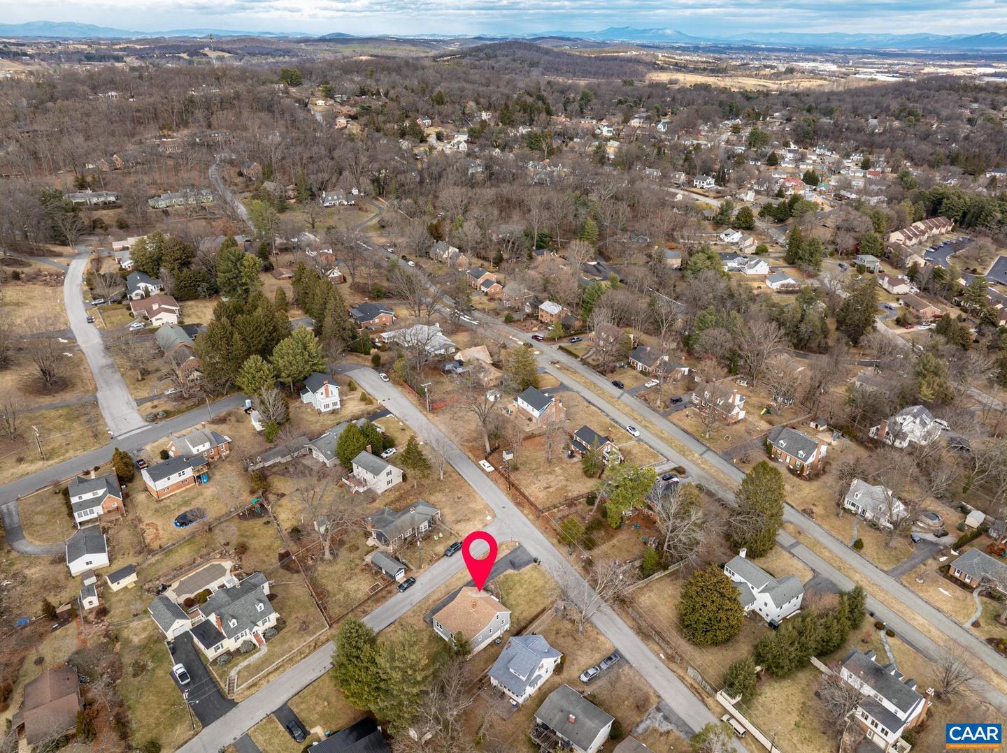 112 LEE ST, STAUNTON, Virginia 24401, 4 Bedrooms Bedrooms, ,2 BathroomsBathrooms,Residential,For sale,112 LEE ST,673881 MLS # 673881