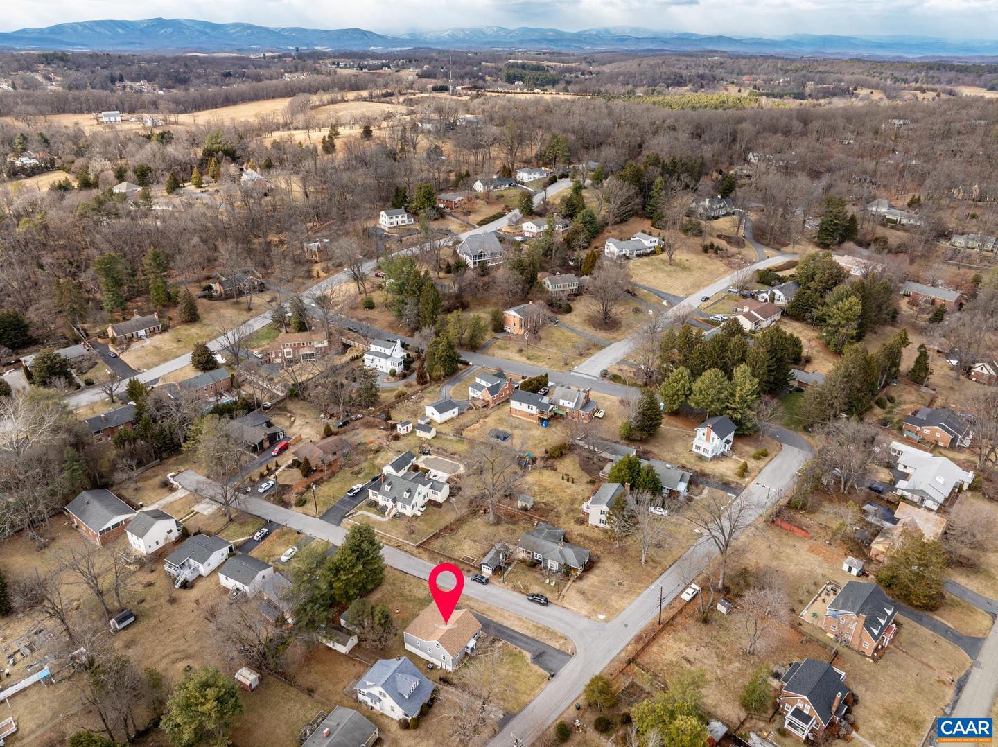 112 LEE ST, STAUNTON, Virginia 24401, 4 Bedrooms Bedrooms, ,2 BathroomsBathrooms,Residential,For sale,112 LEE ST,673881 MLS # 673881