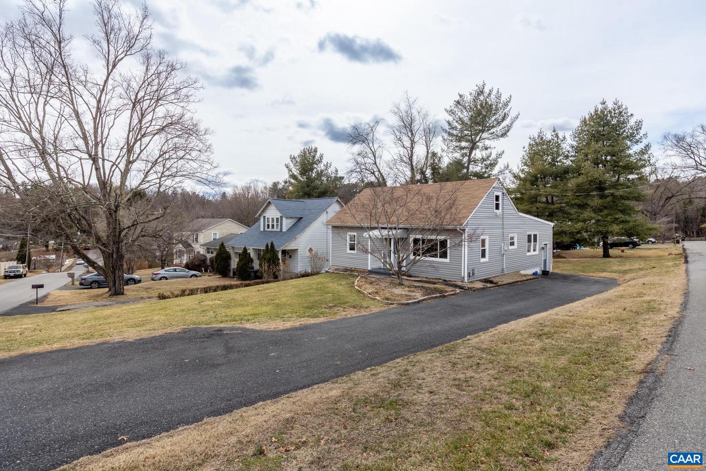 112 LEE ST, STAUNTON, Virginia 24401, 4 Bedrooms Bedrooms, ,2 BathroomsBathrooms,Residential,For sale,112 LEE ST,673881 MLS # 673881