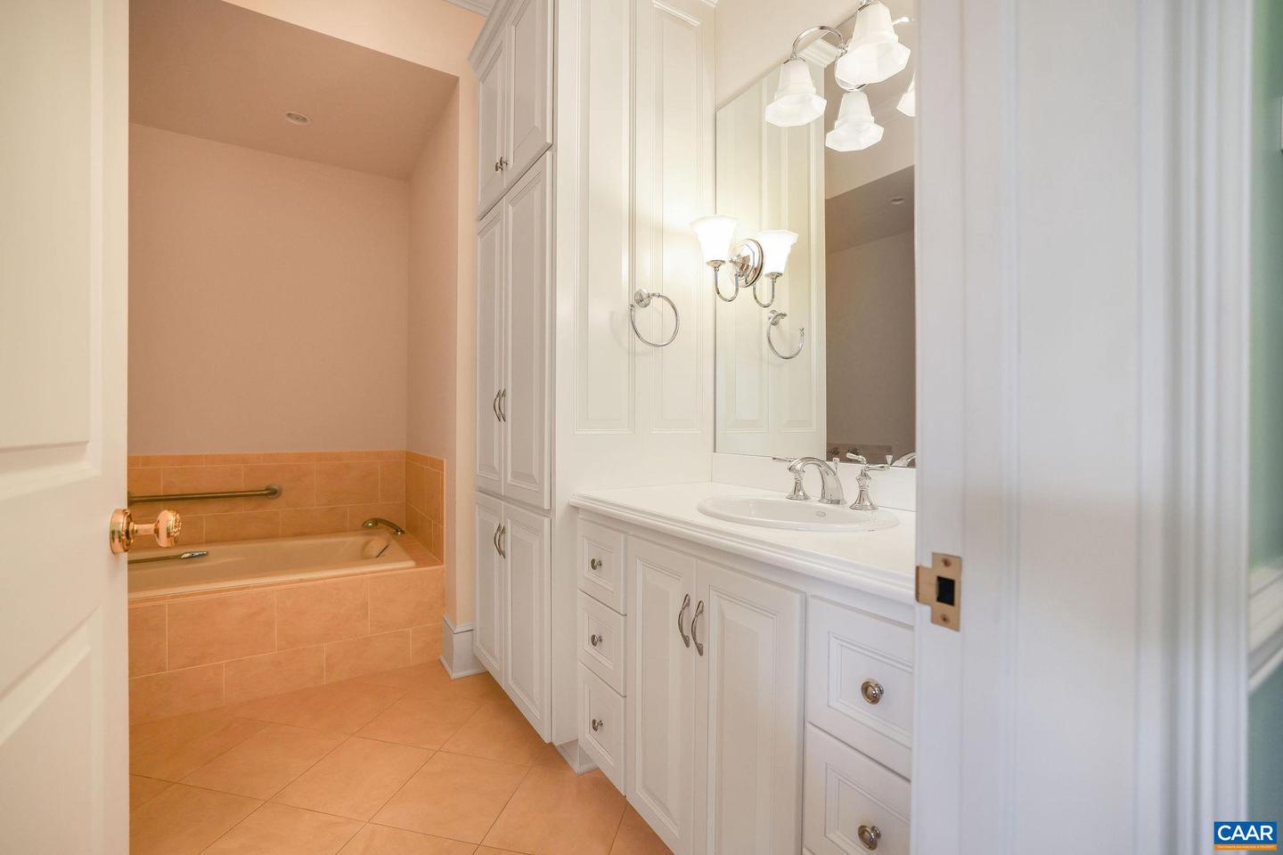 6385 INDIAN RIDGE DR, EARLYSVILLE, Virginia 22936, 5 Bedrooms Bedrooms, ,6 BathroomsBathrooms,Residential,For sale,6385 INDIAN RIDGE DR,673884 MLS # 673884