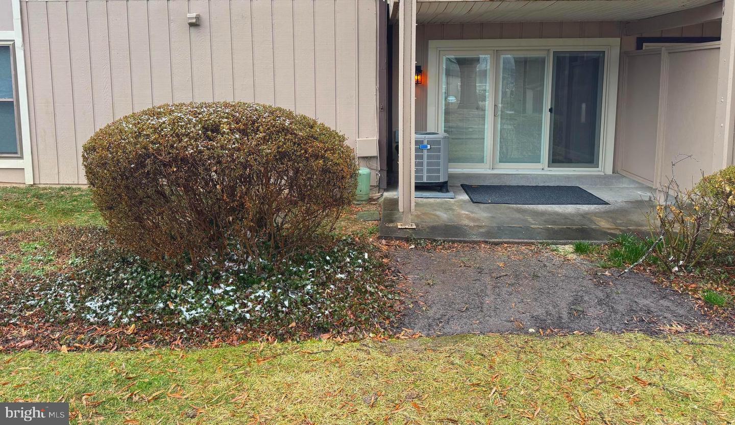 5812 ROYAL RIDGE DR #C, SPRINGFIELD, Virginia 22152, 2 Bedrooms Bedrooms, ,1 BathroomBathrooms,Residential,For sale,5812 ROYAL RIDGE DR #C,VAFX2293758 MLS # VAFX2293758 5812 ROYAL RIDGE DR #C, SPRINGFIELD, Virginia 22152, 2 Bedrooms Bedrooms, ,1 BathroomBathrooms,Residential,For sale,5812 ROYAL RIDGE DR #C,VAFX2293758 MLS # VAFX2293758