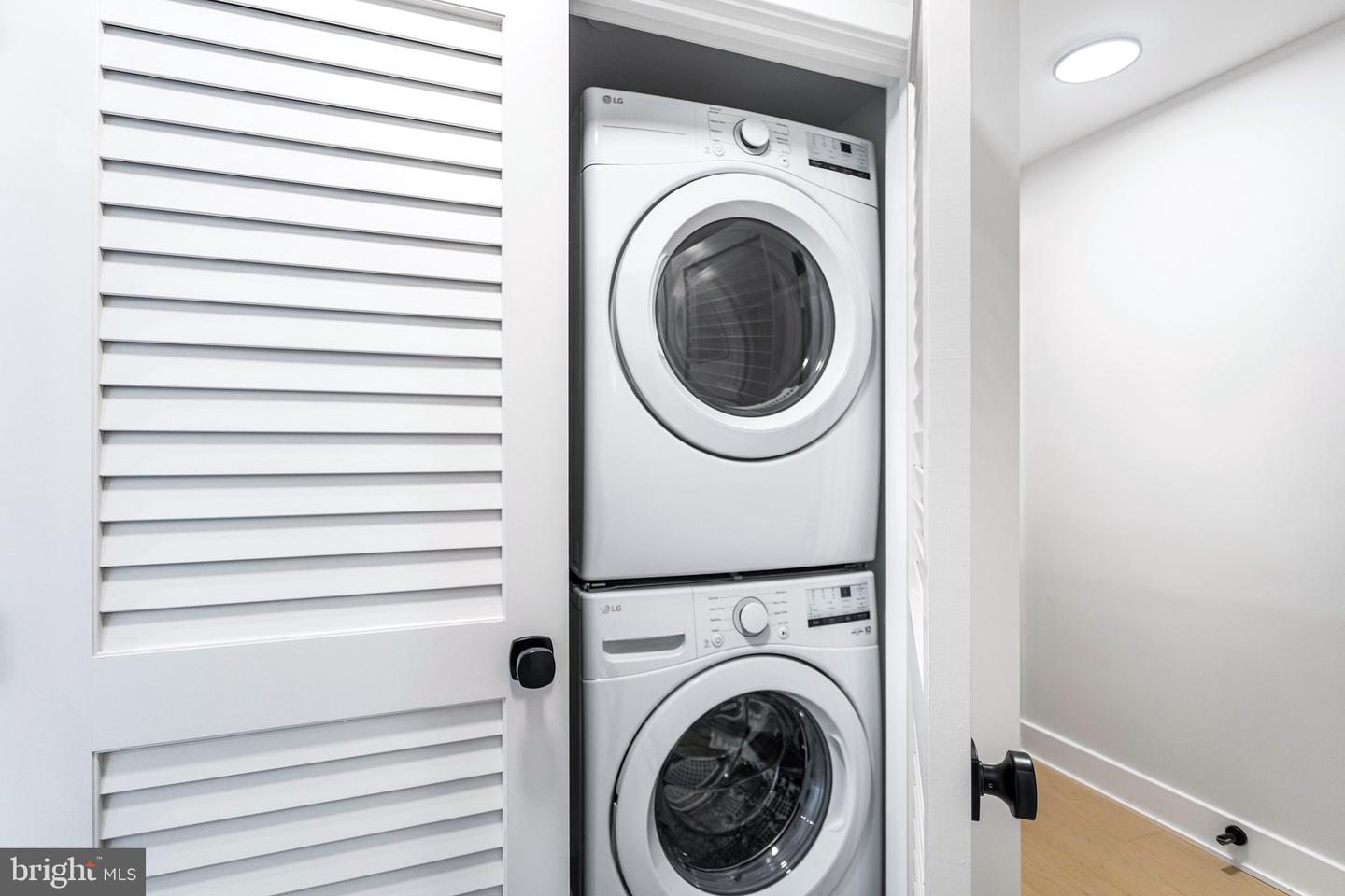 845 19TH ST NE #UNIT 3, WASHINGTON, District Of Columbia 20002, 1 Bedroom Bedrooms, ,1 BathroomBathrooms,Residential,For sale,845 19TH ST NE #UNIT 3,DCDC2248650 MLS # DCDC2248650