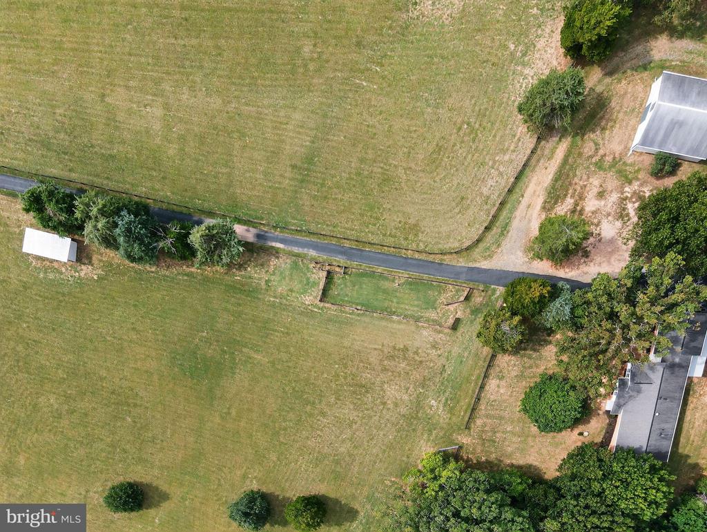 5084 FAIRVIEW LN, BROAD RUN, Virginia, 4 Bedrooms Bedrooms, ,3 BathroomsBathrooms,Residential,5084 FAIRVIEW LN,VAFQ2018478 MLS # VAFQ2018478