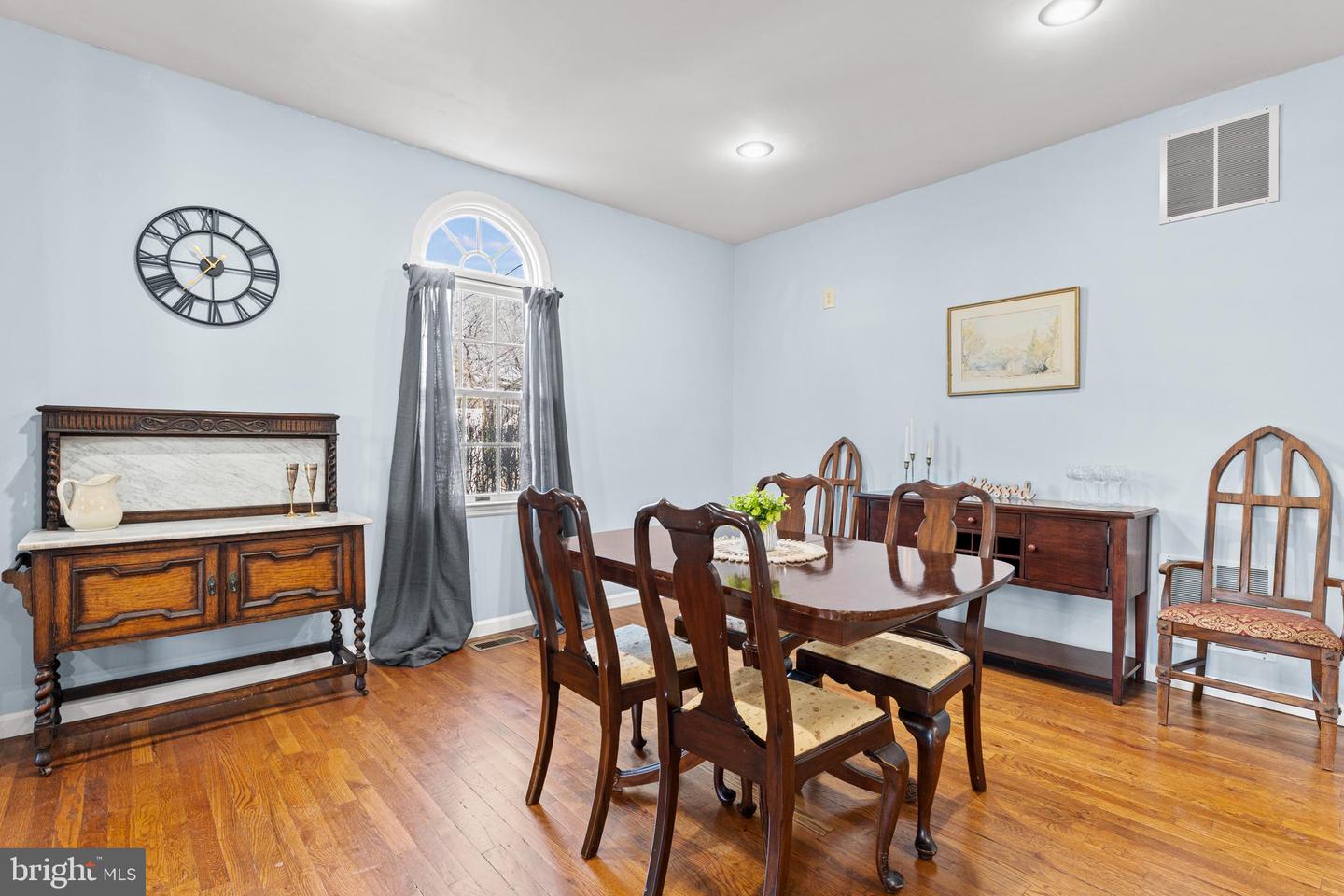 214 S ROYAL AVE, FRONT ROYAL, Virginia 22630, ,Land,For sale,214 S ROYAL AVE,VAWR2013446 MLS # VAWR2013446