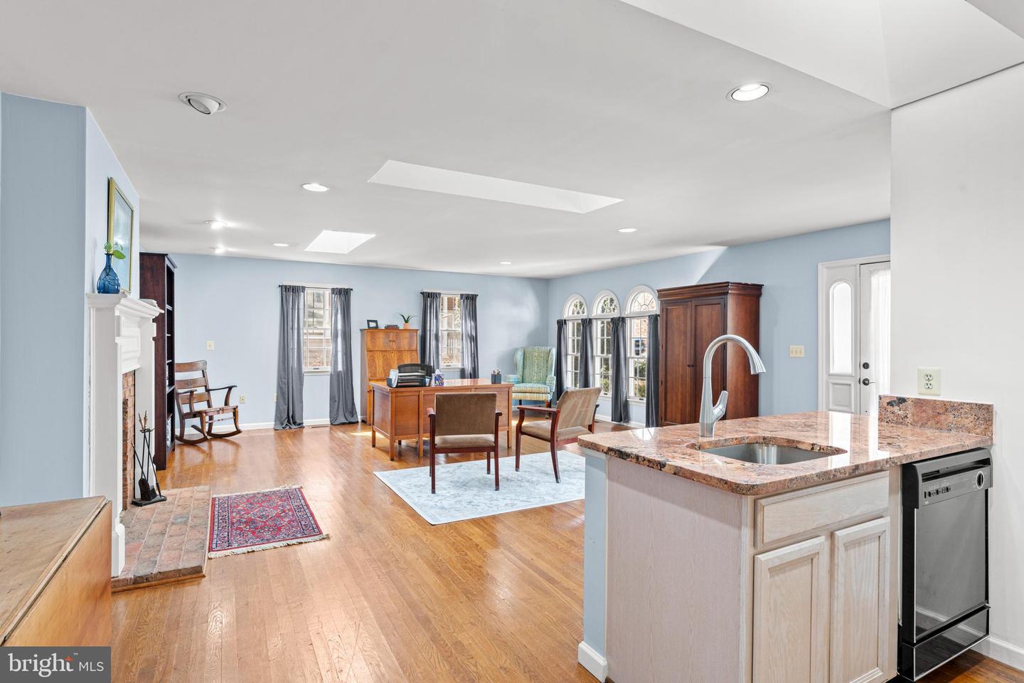 214 S ROYAL AVE, FRONT ROYAL, Virginia 22630, ,Land,For sale,214 S ROYAL AVE,VAWR2013446 MLS # VAWR2013446