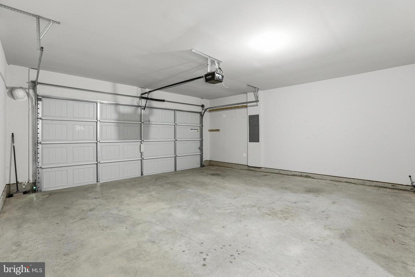 17074 ROLLINS RD, BOWLING GREEN, Virginia 22427, 3 Bedrooms Bedrooms, 7 Rooms Rooms,2 BathroomsBathrooms,Residential,For sale,17074 ROLLINS RD,VACV2008650 MLS # VACV2008650