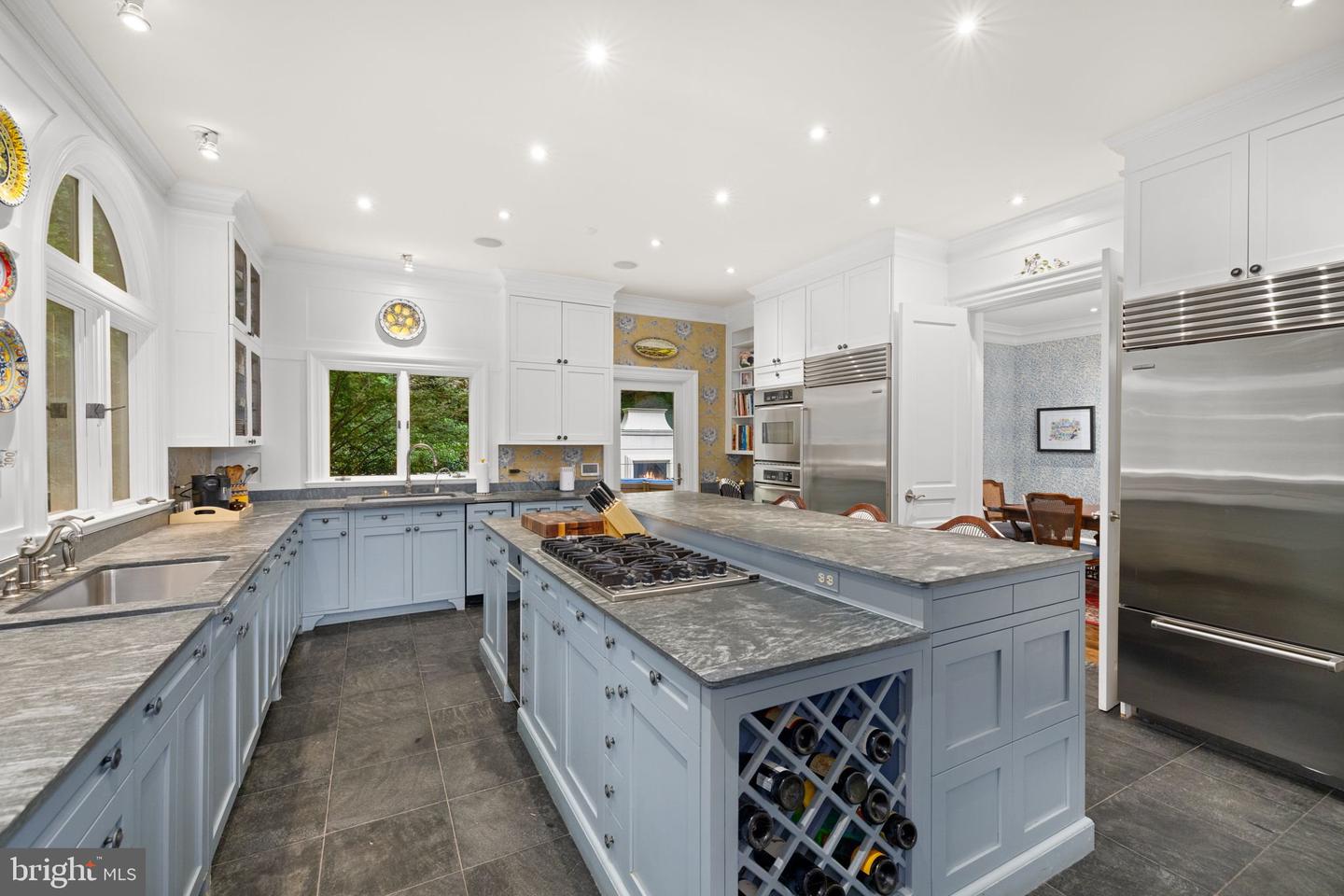 1111 CREST LN, MCLEAN, Virginia 22101, 6 Bedrooms Bedrooms, ,6 BathroomsBathrooms,Residential,For sale,1111 CREST LN,VAFX2262386 MLS # VAFX2262386