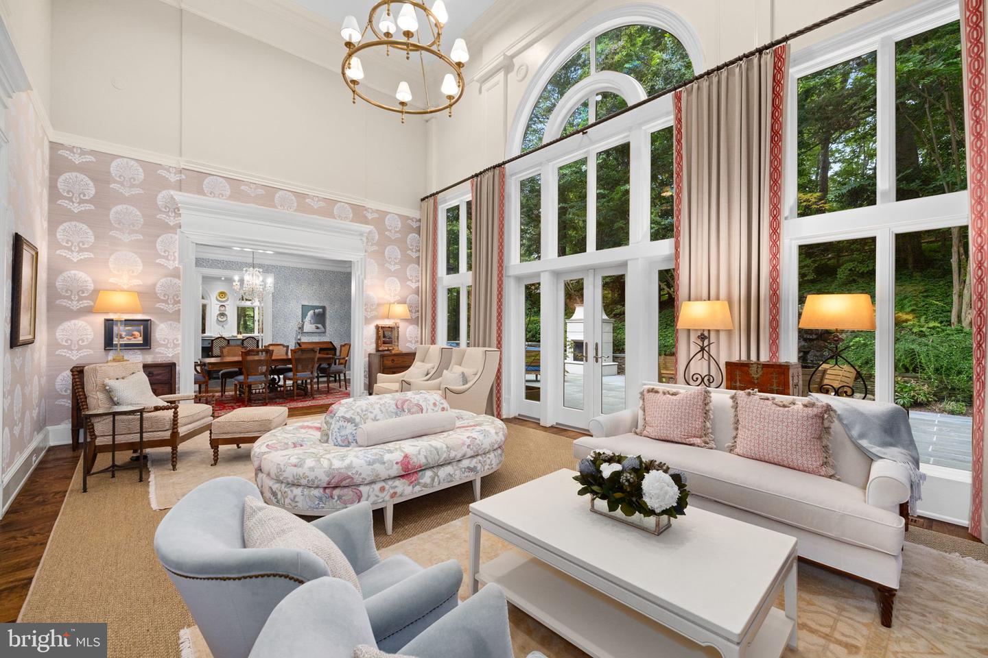 1111 CREST LN, MCLEAN, Virginia 22101, 6 Bedrooms Bedrooms, ,6 BathroomsBathrooms,Residential,For sale,1111 CREST LN,VAFX2262386 MLS # VAFX2262386