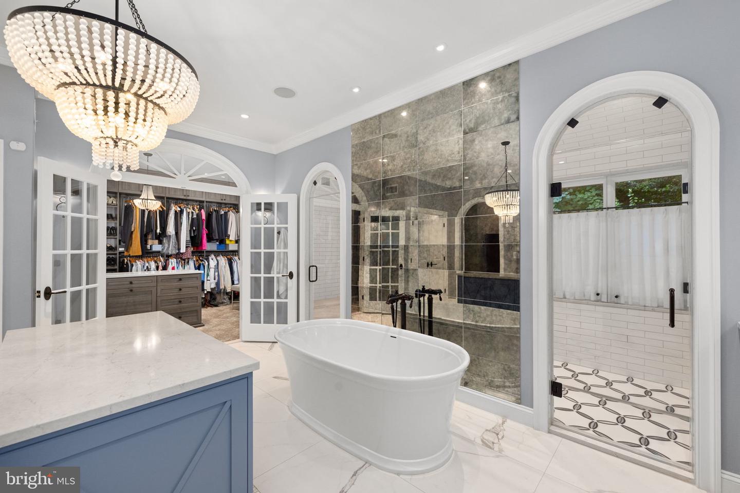 1111 CREST LN, MCLEAN, Virginia 22101, 6 Bedrooms Bedrooms, ,6 BathroomsBathrooms,Residential,For sale,1111 CREST LN,VAFX2262386 MLS # VAFX2262386