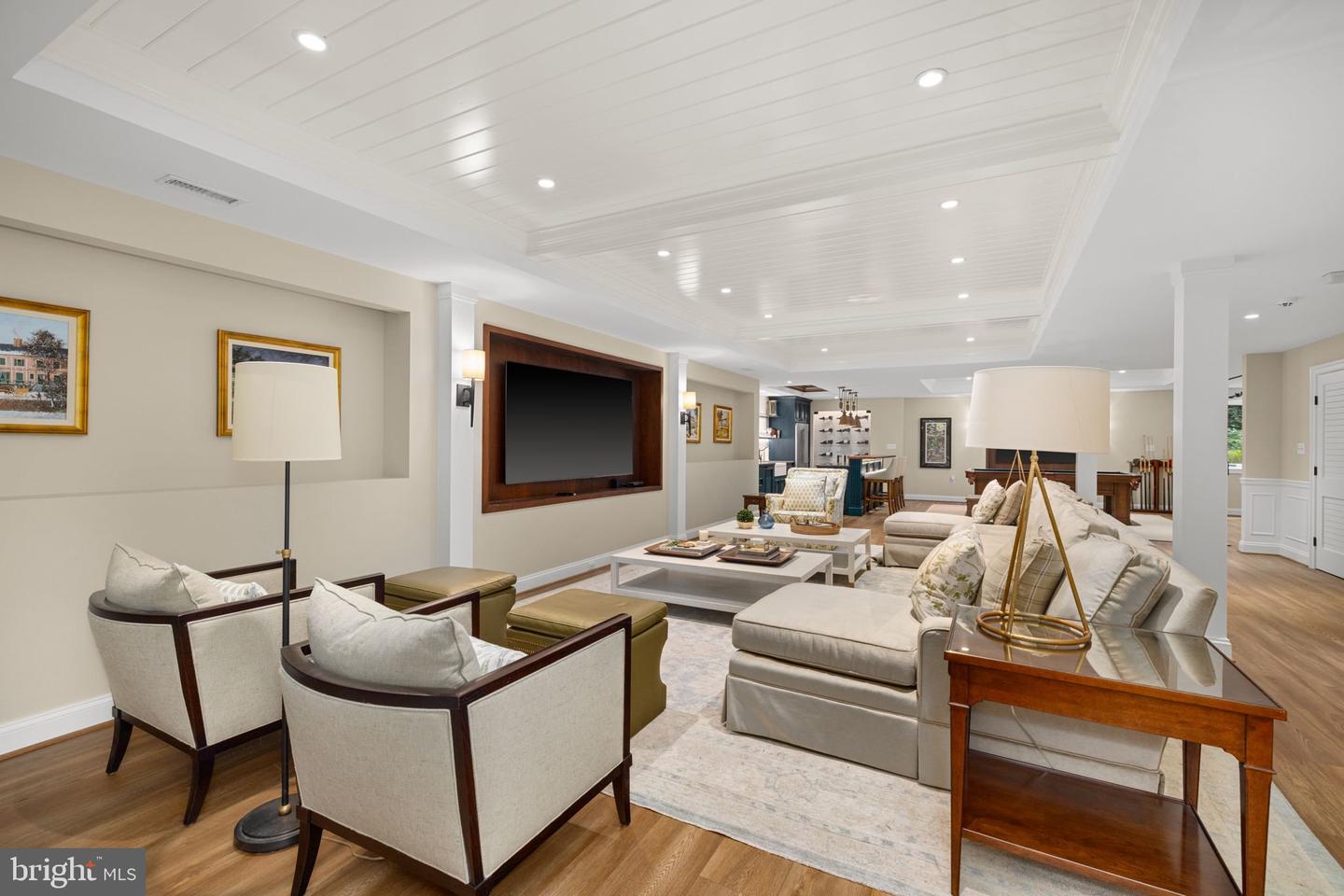 1111 CREST LN, MCLEAN, Virginia 22101, 6 Bedrooms Bedrooms, ,6 BathroomsBathrooms,Residential,For sale,1111 CREST LN,VAFX2262386 MLS # VAFX2262386