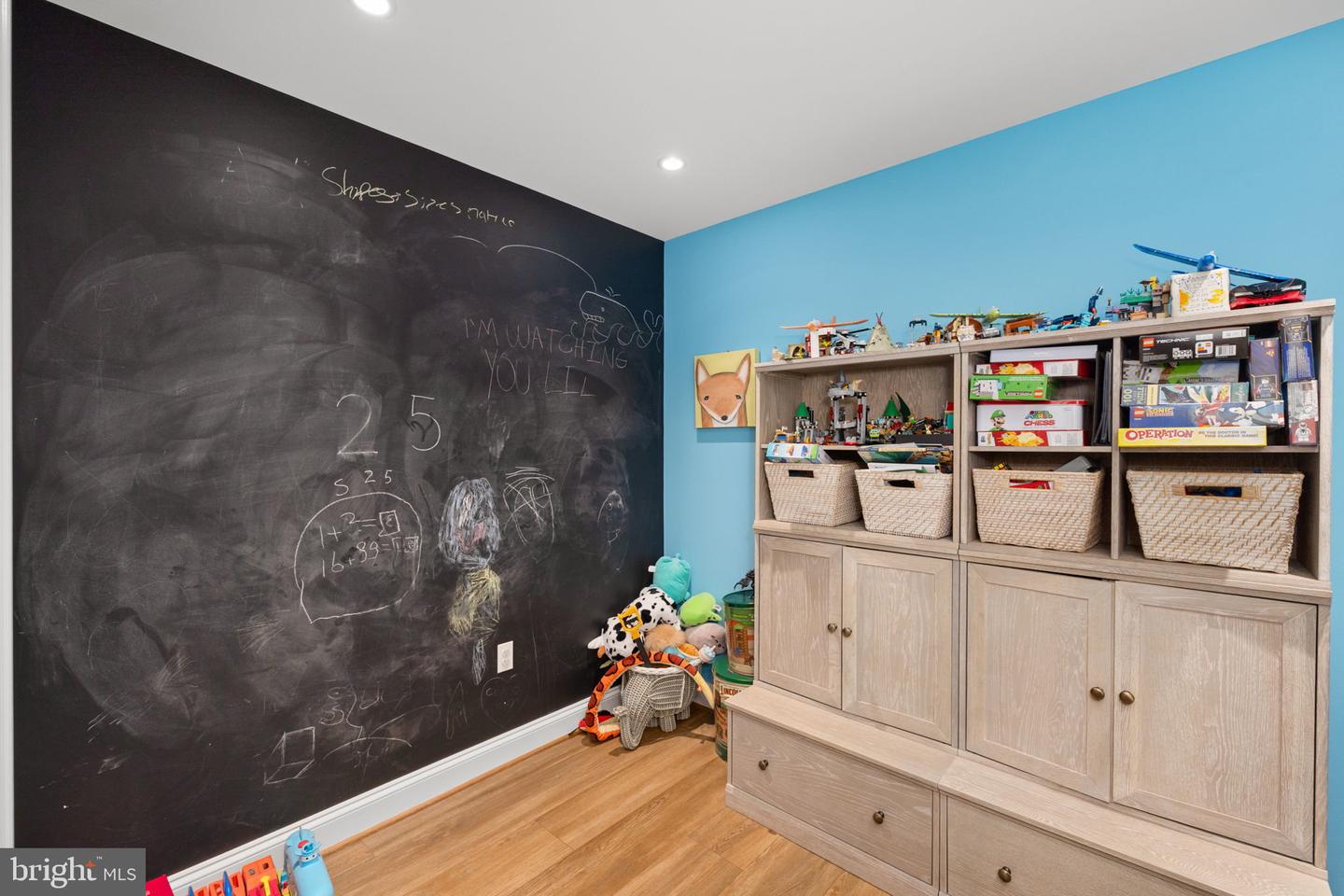 1111 CREST LN, MCLEAN, Virginia 22101, 6 Bedrooms Bedrooms, ,6 BathroomsBathrooms,Residential,For sale,1111 CREST LN,VAFX2262386 MLS # VAFX2262386