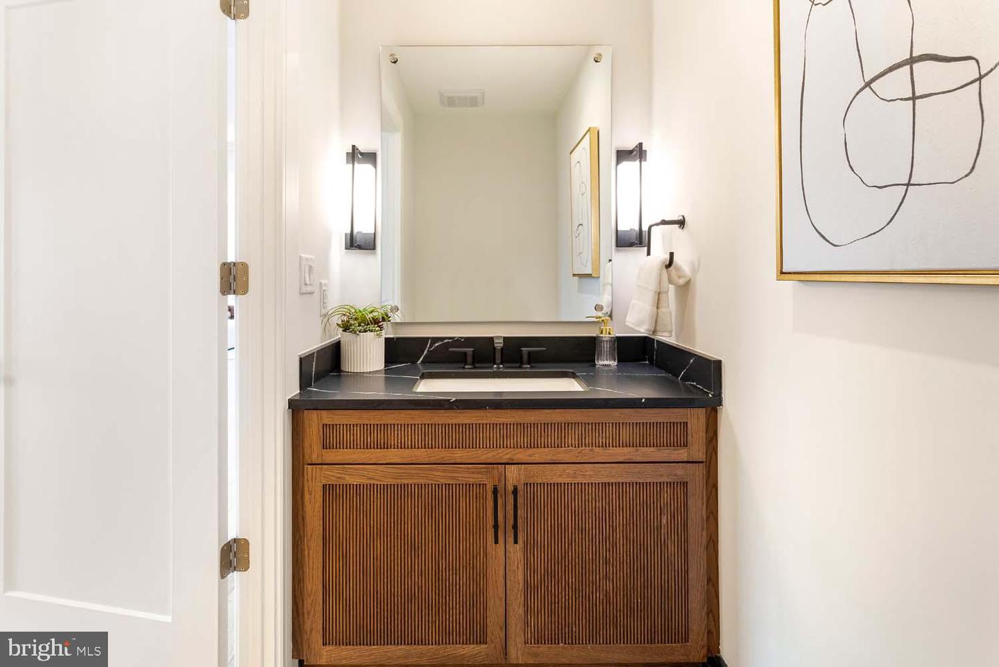 6718 LOWELL AVE #702, MCLEAN, Virginia 22101, 2 Bedrooms Bedrooms, ,2 BathroomsBathrooms,Residential,For sale,6718 LOWELL AVE #702,VAFX2281014 MLS # VAFX2281014 6718 LOWELL AVE #702, MCLEAN, Virginia 22101, 2 Bedrooms Bedrooms, ,2 BathroomsBathrooms,Residential,For sale,6718 LOWELL AVE #702,VAFX2281014 MLS # VAFX2281014