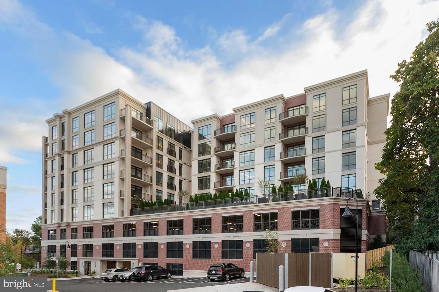 6718 LOWELL AVE #702, MCLEAN, Virginia 22101, 2 Bedrooms Bedrooms, ,2 BathroomsBathrooms,Residential,For sale,6718 LOWELL AVE #702,VAFX2281014 MLS # VAFX2281014 6718 LOWELL AVE #702, MCLEAN, Virginia 22101, 2 Bedrooms Bedrooms, ,2 BathroomsBathrooms,Residential,For sale,6718 LOWELL AVE #702,VAFX2281014 MLS # VAFX2281014