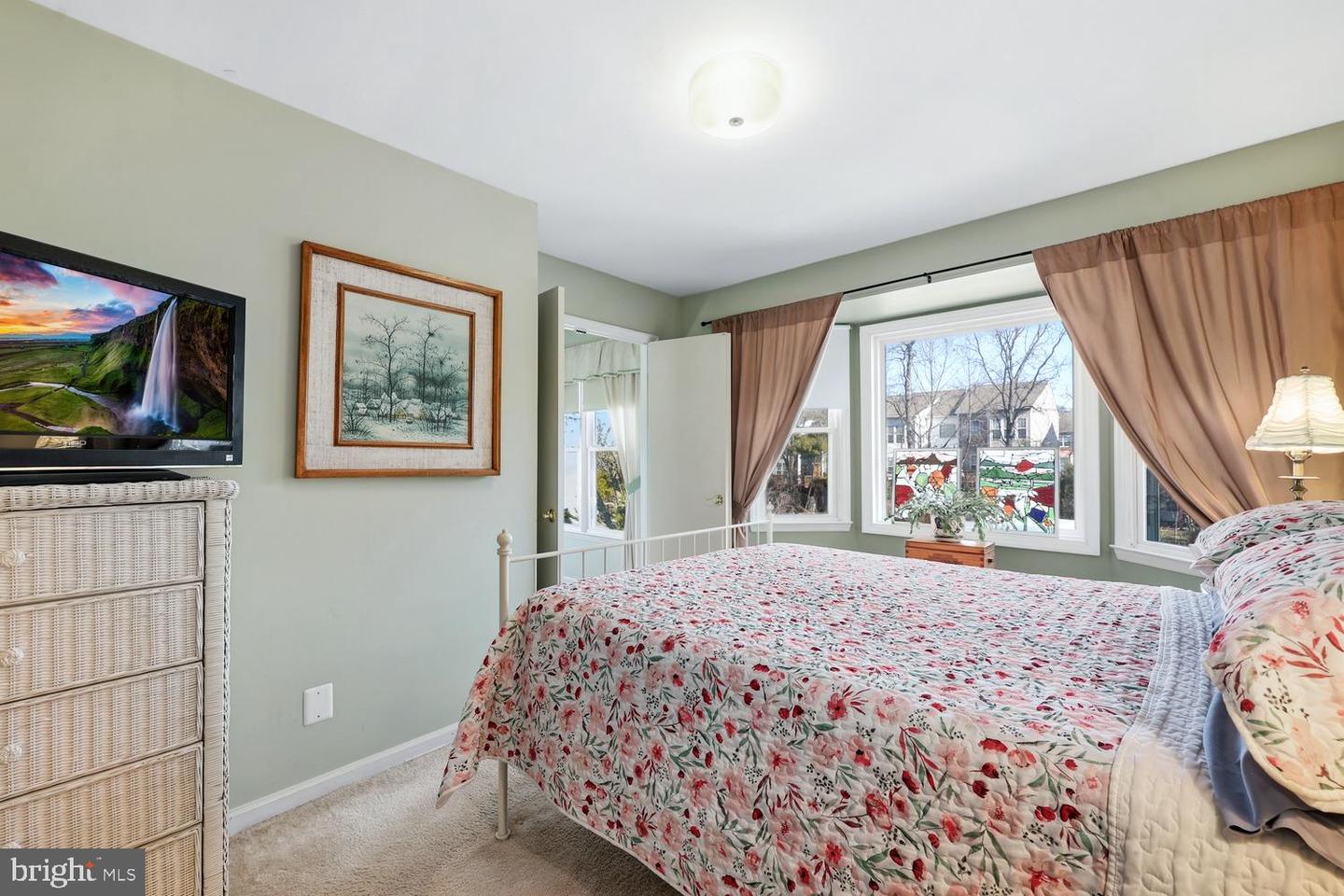 6029 SUNSET RIDGE CT, CENTREVILLE, Virginia 20121, 2 Bedrooms Bedrooms, ,1 BathroomBathrooms,Residential,For sale,6029 SUNSET RIDGE CT,VAFX2286660 MLS # VAFX2286660