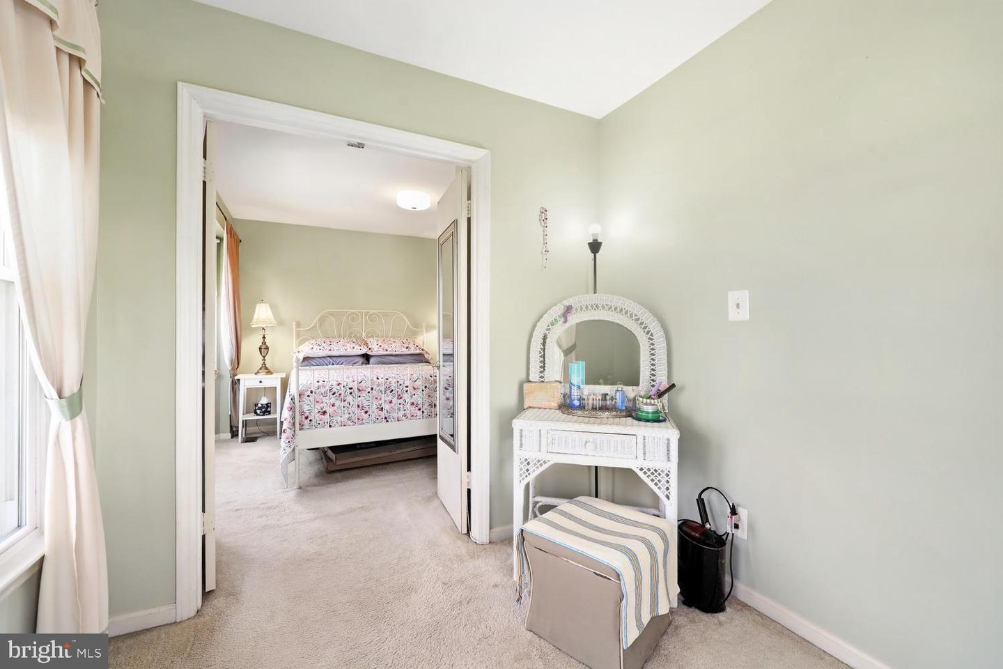 6029 SUNSET RIDGE CT, CENTREVILLE, Virginia 20121, 2 Bedrooms Bedrooms, ,1 BathroomBathrooms,Residential,For sale,6029 SUNSET RIDGE CT,VAFX2286660 MLS # VAFX2286660