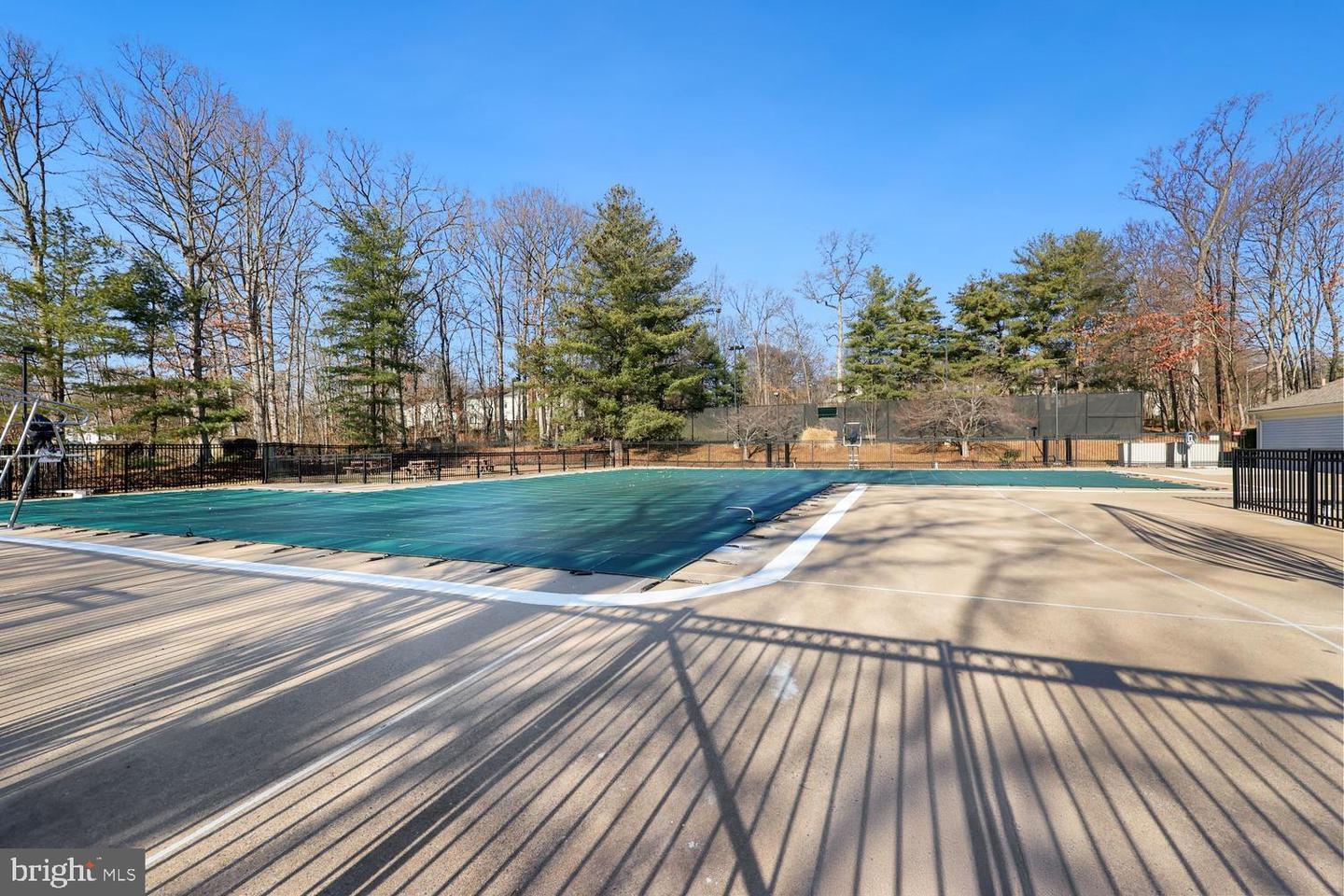 6029 SUNSET RIDGE CT, CENTREVILLE, Virginia 20121, 2 Bedrooms Bedrooms, ,1 BathroomBathrooms,Residential,For sale,6029 SUNSET RIDGE CT,VAFX2286660 MLS # VAFX2286660