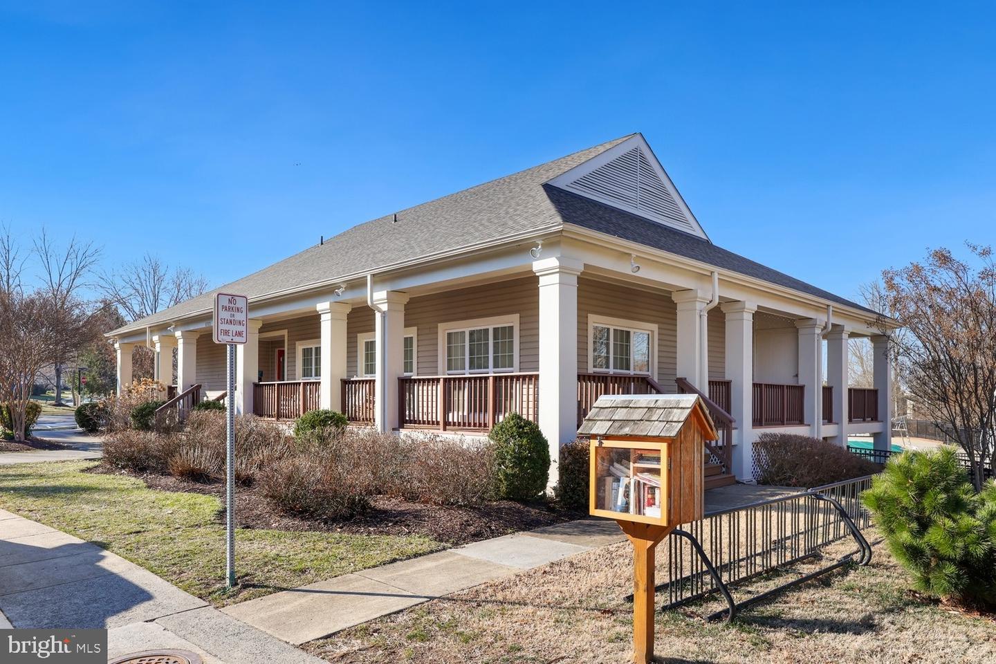 6029 SUNSET RIDGE CT, CENTREVILLE, Virginia 20121, 2 Bedrooms Bedrooms, ,1 BathroomBathrooms,Residential,For sale,6029 SUNSET RIDGE CT,VAFX2286660 MLS # VAFX2286660