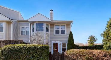 6029 SUNSET RIDGE CT, CENTREVILLE, Virginia 20121, 2 Bedrooms Bedrooms, ,1 BathroomBathrooms,Residential,For sale,6029 SUNSET RIDGE CT,VAFX2286660 MLS # VAFX2286660