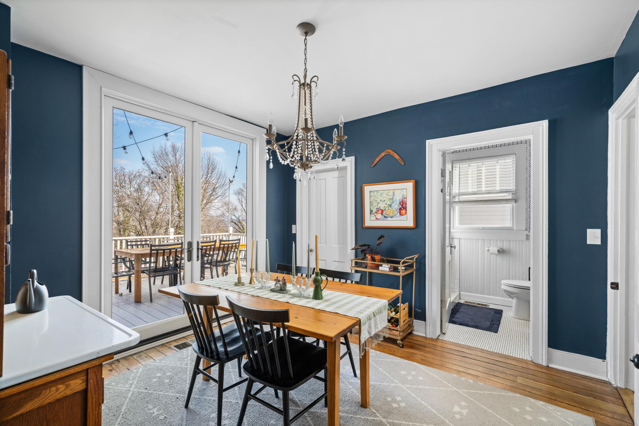 317 N MADISON ST, STAUNTON, Virginia 24401, 3 Bedrooms Bedrooms, ,2 BathroomsBathrooms,Residential,317 N MADISON ST,673895 MLS # 673895