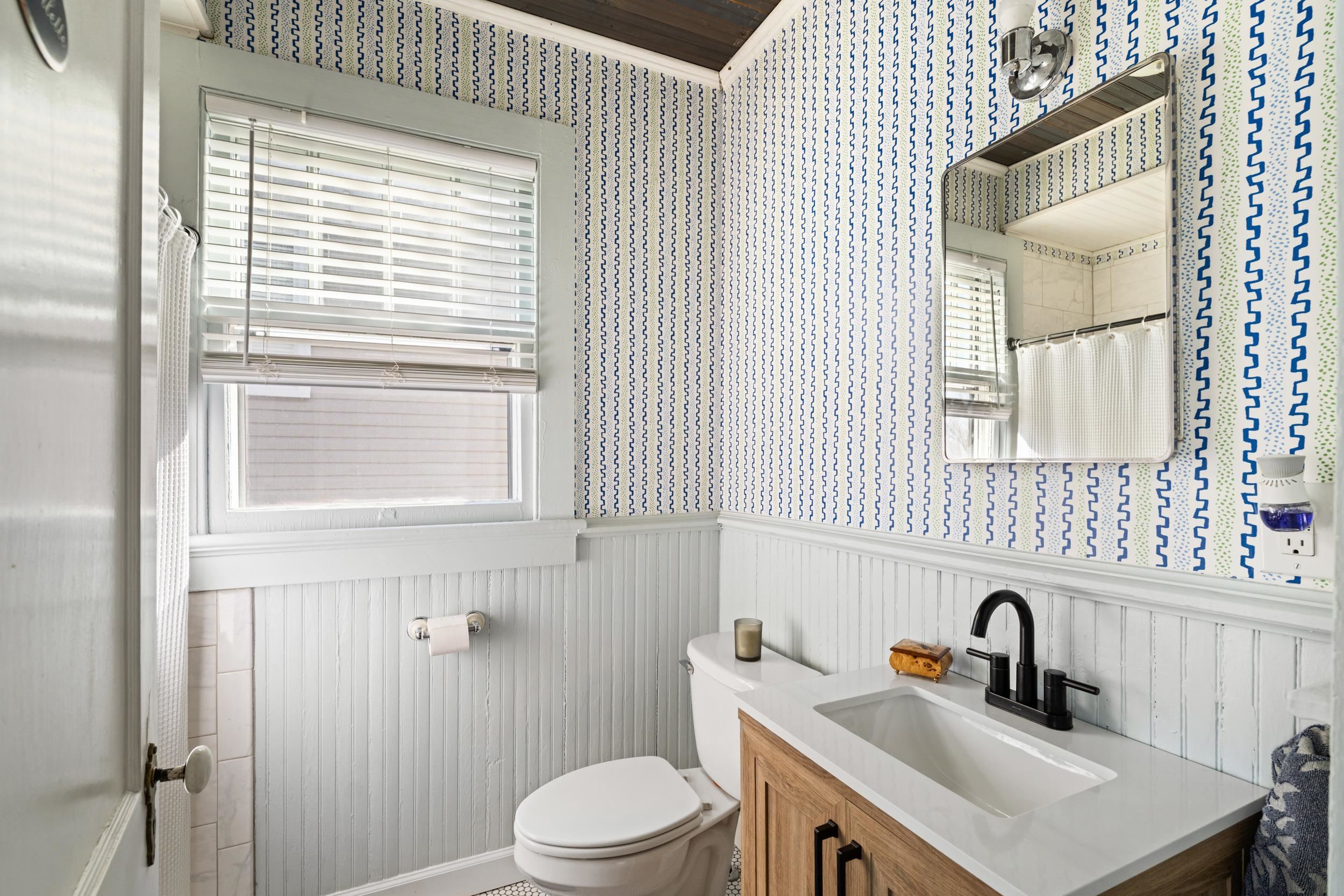 317 N MADISON ST, STAUNTON, Virginia 24401, 3 Bedrooms Bedrooms, ,2 BathroomsBathrooms,Residential,317 N MADISON ST,673895 MLS # 673895