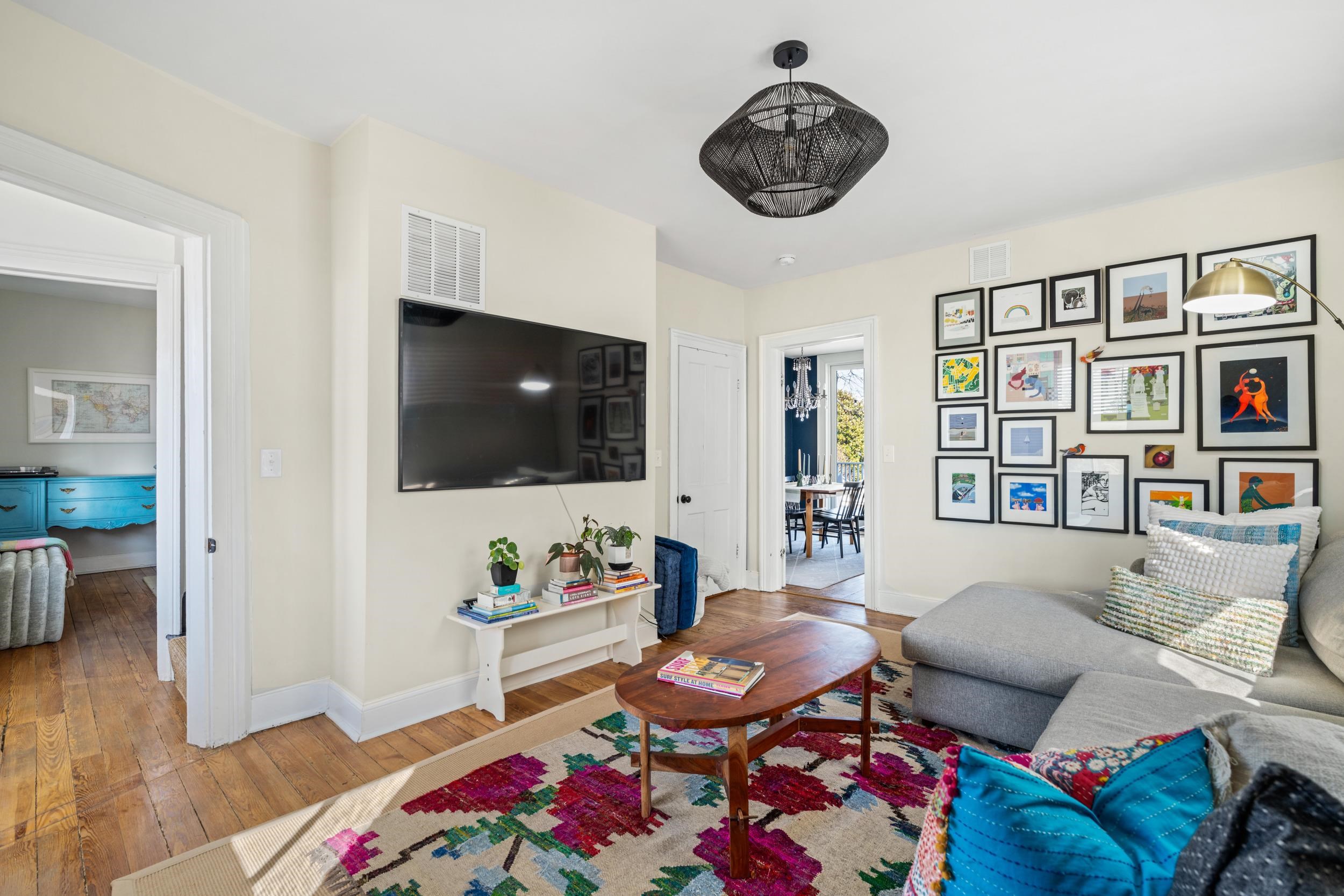 317 N MADISON ST, STAUNTON, Virginia 24401, 3 Bedrooms Bedrooms, ,2 BathroomsBathrooms,Residential,317 N MADISON ST,673895 MLS # 673895