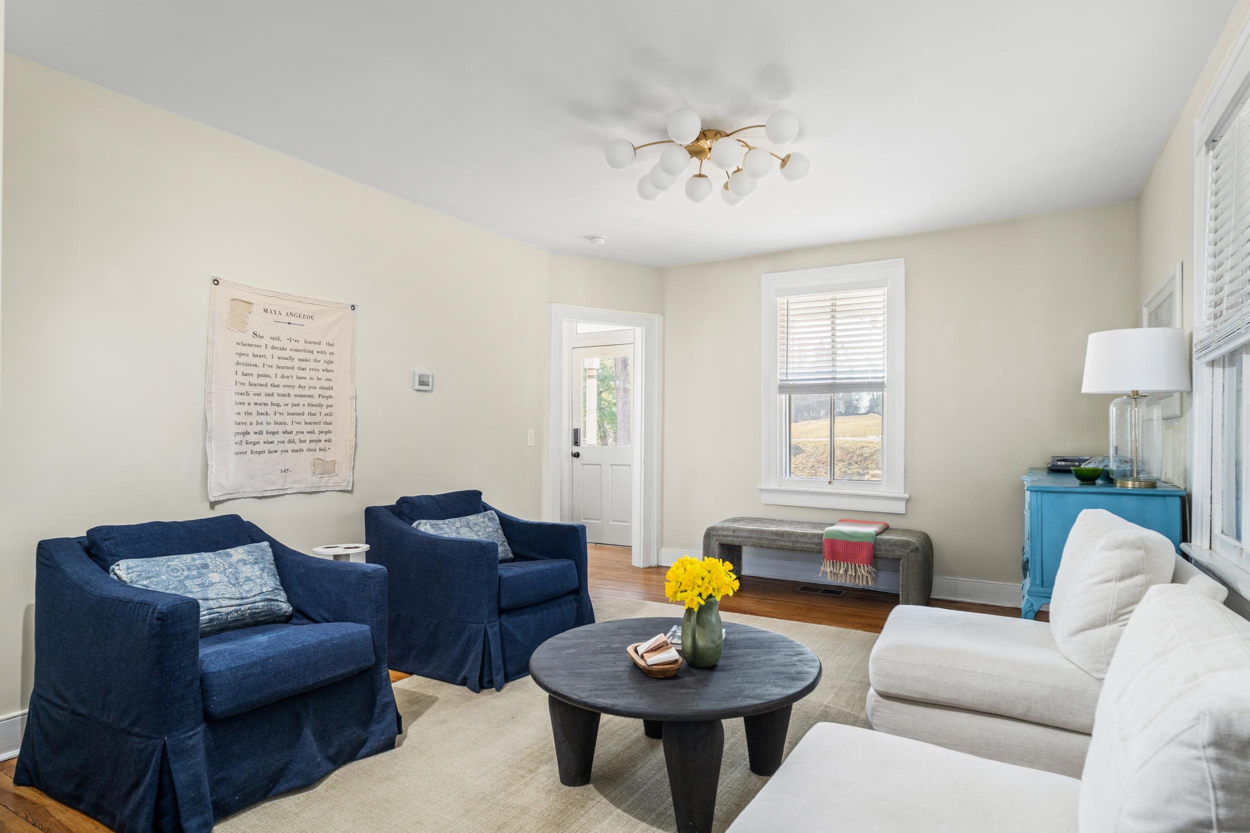 317 N MADISON ST, STAUNTON, Virginia 24401, 3 Bedrooms Bedrooms, ,2 BathroomsBathrooms,Residential,317 N MADISON ST,673895 MLS # 673895