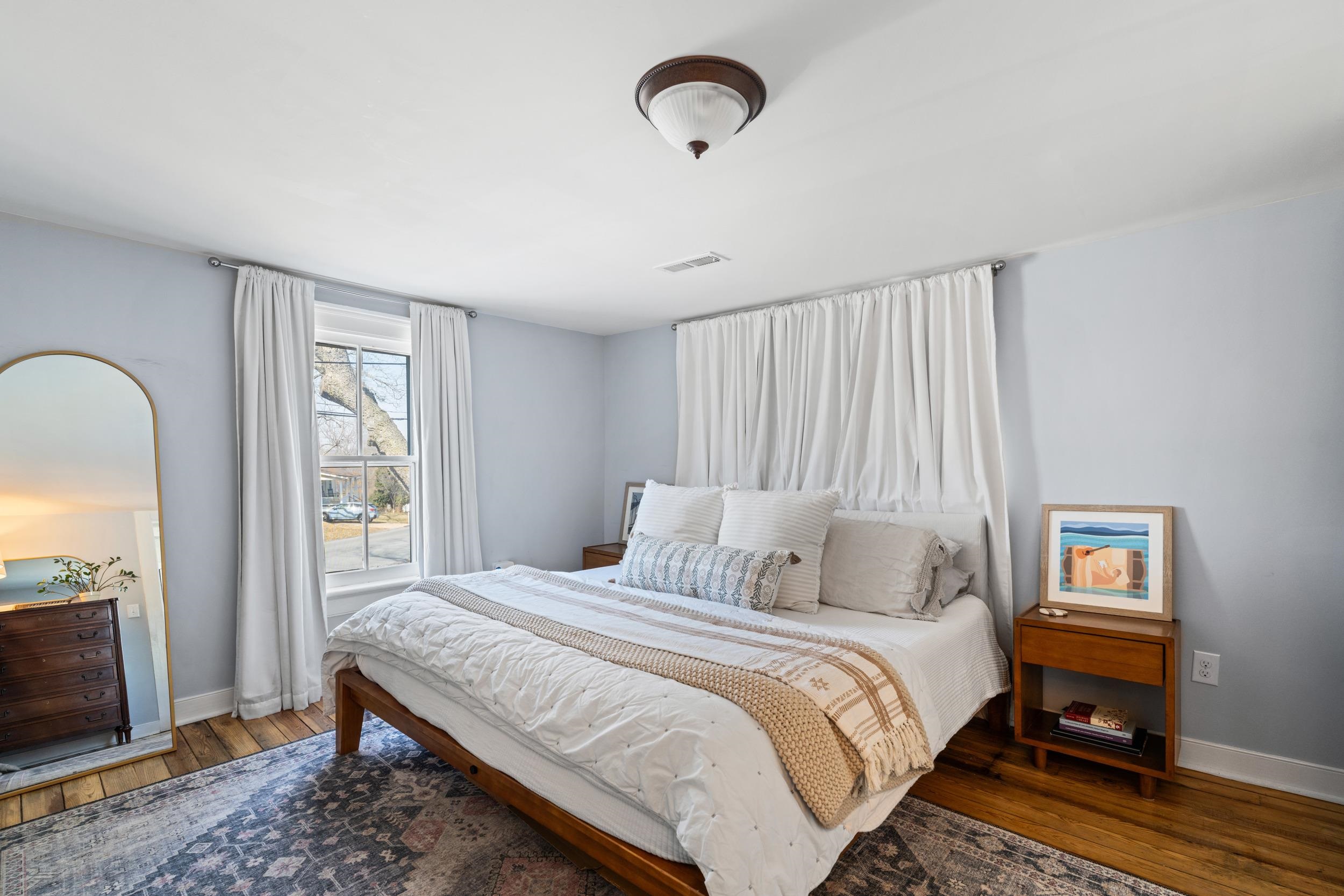 317 N MADISON ST, STAUNTON, Virginia 24401, 3 Bedrooms Bedrooms, ,2 BathroomsBathrooms,Residential,317 N MADISON ST,673895 MLS # 673895