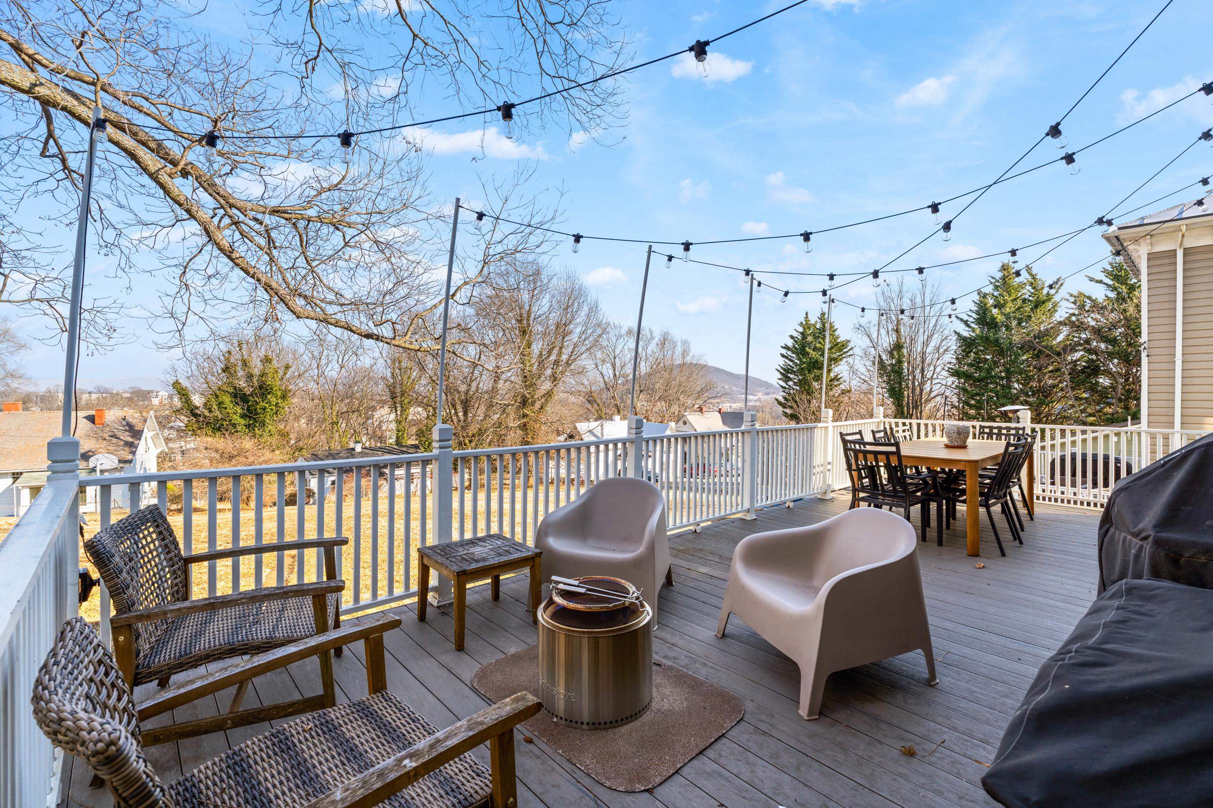 317 N MADISON ST, STAUNTON, Virginia 24401, 3 Bedrooms Bedrooms, ,2 BathroomsBathrooms,Residential,317 N MADISON ST,673895 MLS # 673895