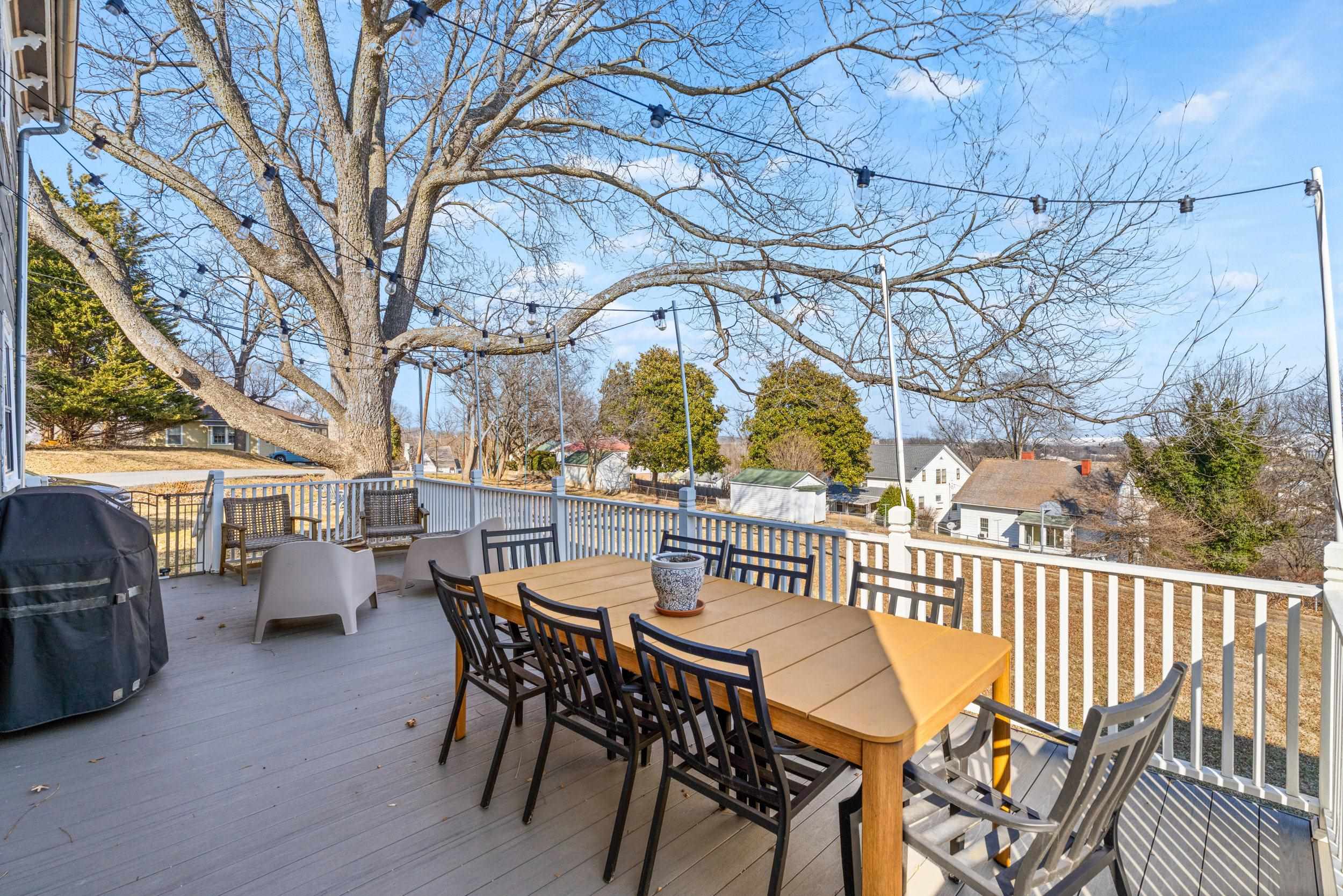 317 N MADISON ST, STAUNTON, Virginia 24401, 3 Bedrooms Bedrooms, ,2 BathroomsBathrooms,Residential,317 N MADISON ST,673895 MLS # 673895