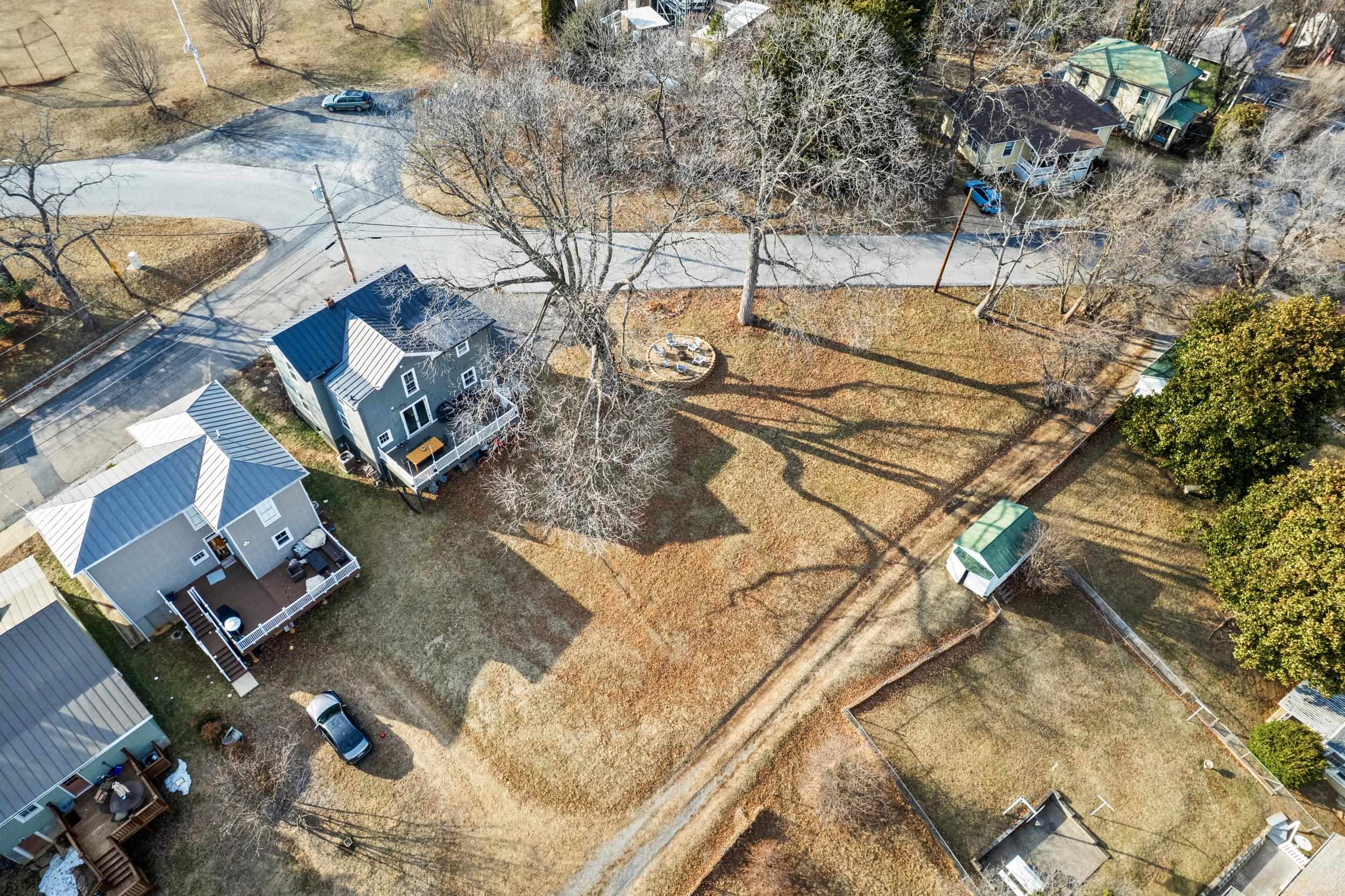 317 N MADISON ST, STAUNTON, Virginia 24401, 3 Bedrooms Bedrooms, ,2 BathroomsBathrooms,Residential,317 N MADISON ST,673895 MLS # 673895