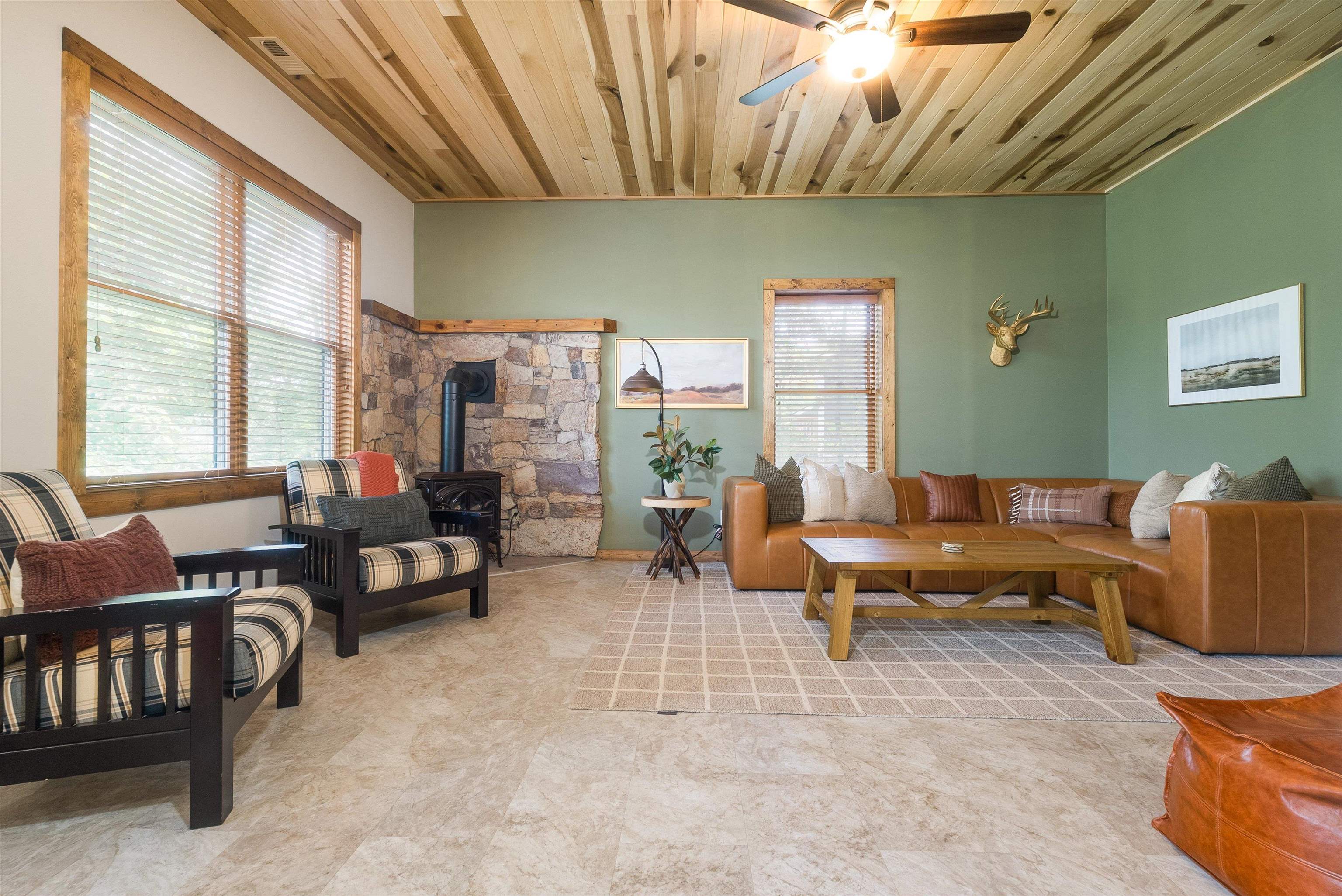 347 WILSON WAY, MCGAHEYSVILLE, Virginia 22840, 6 Bedrooms Bedrooms, ,5 BathroomsBathrooms,Residential,347 WILSON WAY,673904 MLS # 673904