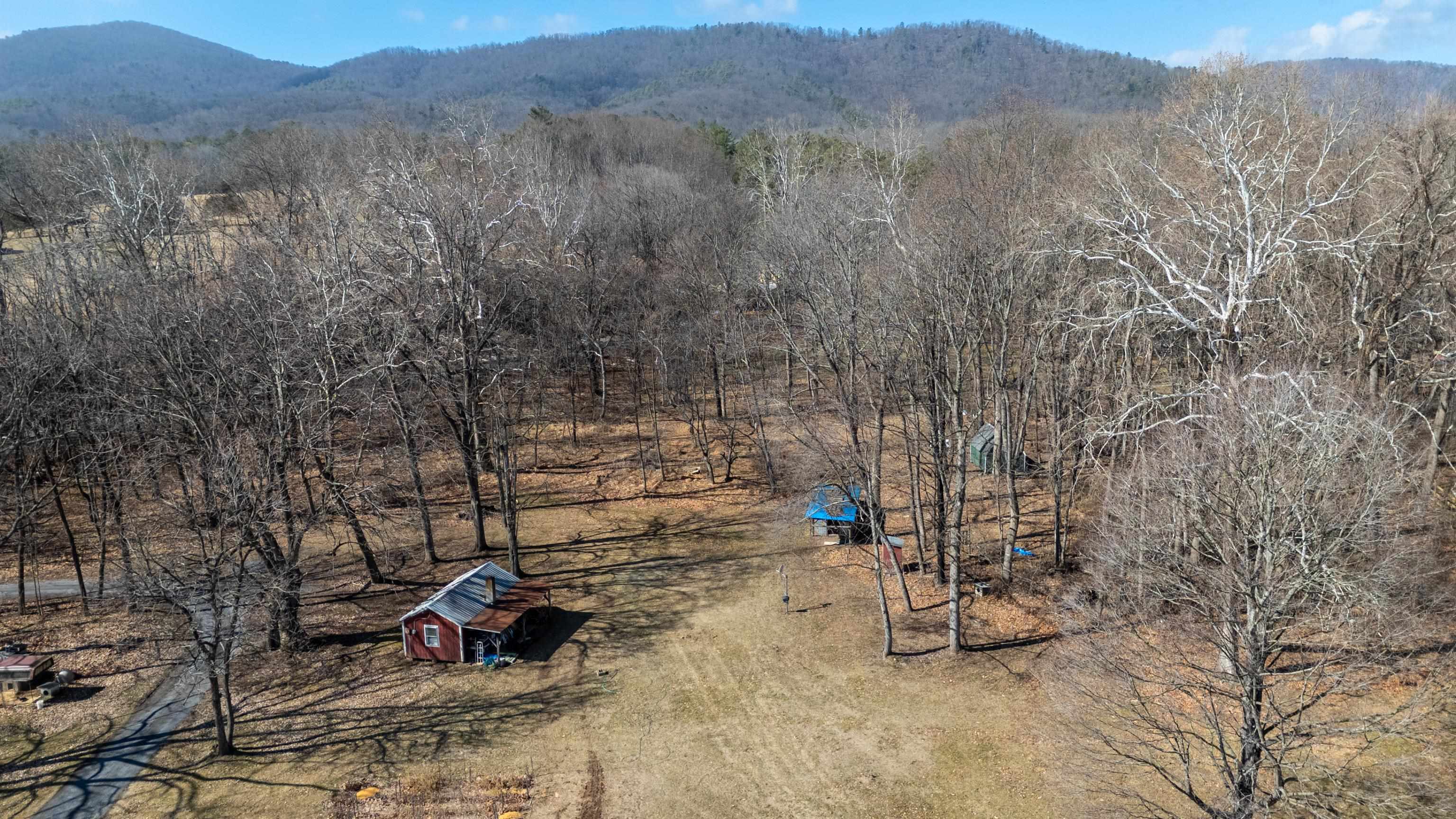 38 MAGGIE LN, MOUNT SOLON, Virginia 22843, 3 Bedrooms Bedrooms, ,2 BathroomsBathrooms,Residential,38 MAGGIE LN,673906 MLS # 673906