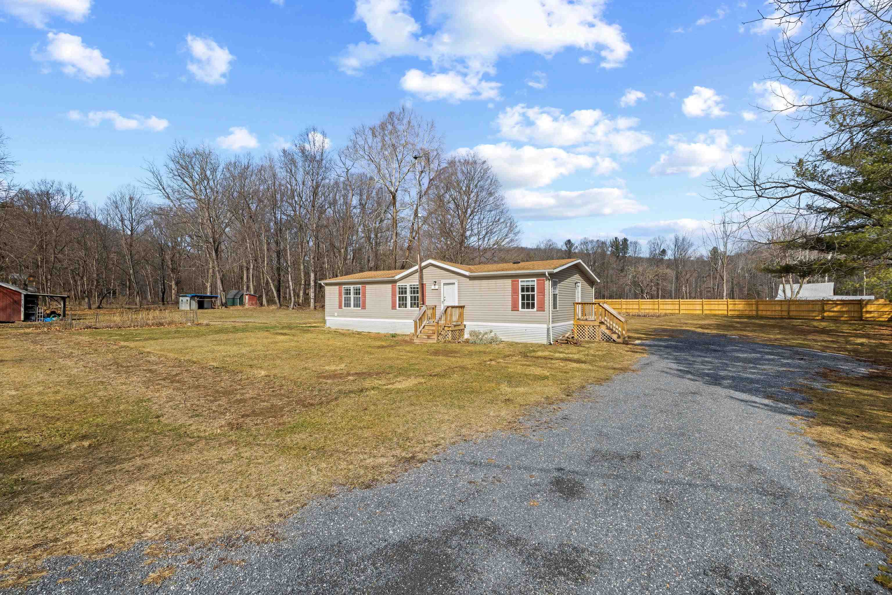 38 MAGGIE LN, MOUNT SOLON, Virginia 22843, 3 Bedrooms Bedrooms, ,2 BathroomsBathrooms,Residential,38 MAGGIE LN,673906 MLS # 673906