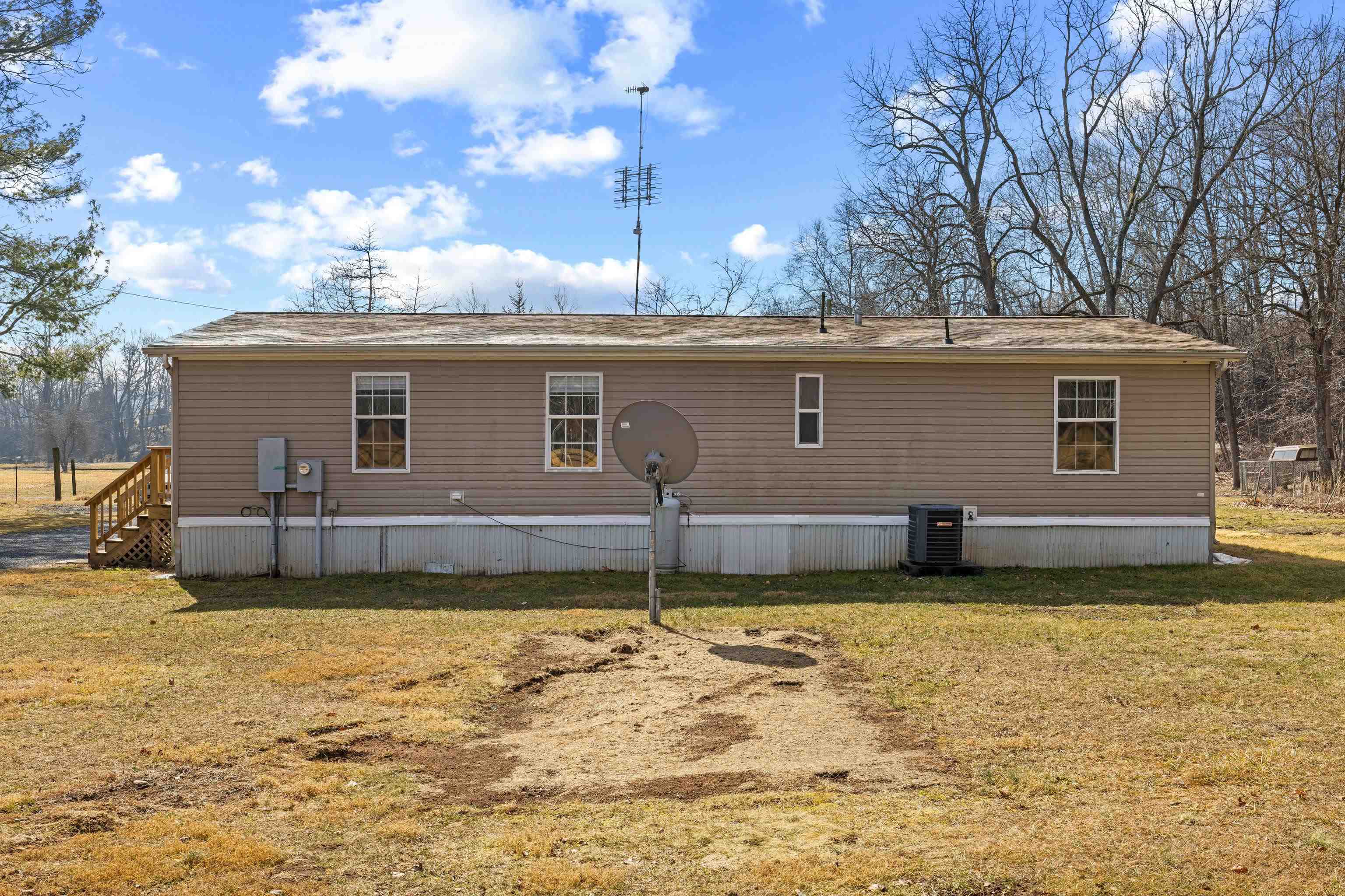 38 MAGGIE LN, MOUNT SOLON, Virginia 22843, 3 Bedrooms Bedrooms, ,2 BathroomsBathrooms,Residential,38 MAGGIE LN,673906 MLS # 673906