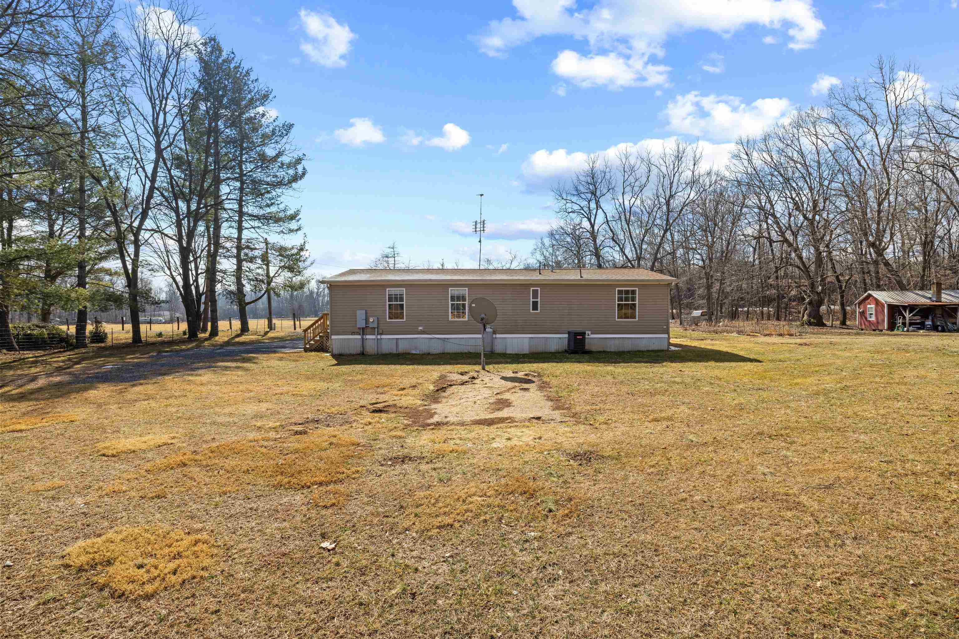 38 MAGGIE LN, MOUNT SOLON, Virginia 22843, 3 Bedrooms Bedrooms, ,2 BathroomsBathrooms,Residential,38 MAGGIE LN,673906 MLS # 673906