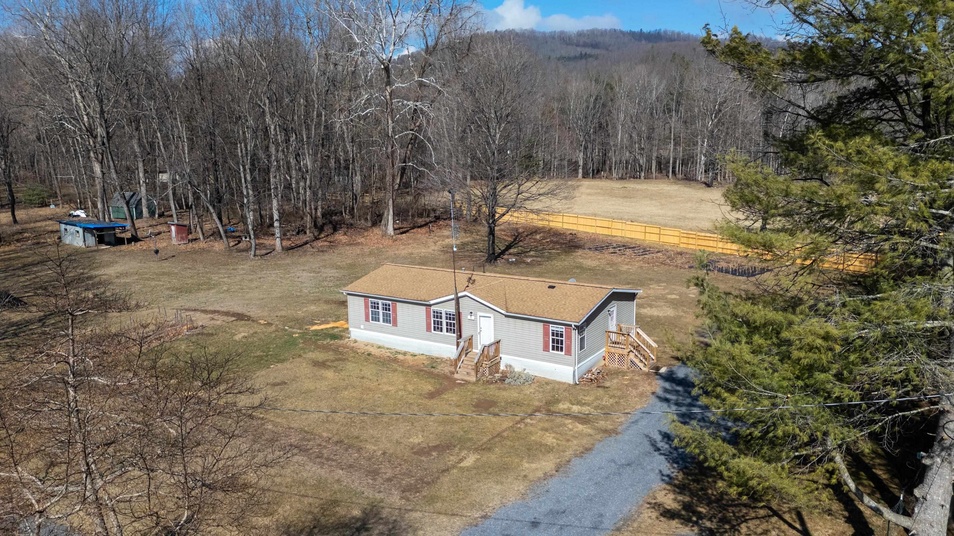 38 MAGGIE LN, MOUNT SOLON, Virginia 22843, 3 Bedrooms Bedrooms, ,2 BathroomsBathrooms,Residential,38 MAGGIE LN,673906 MLS # 673906