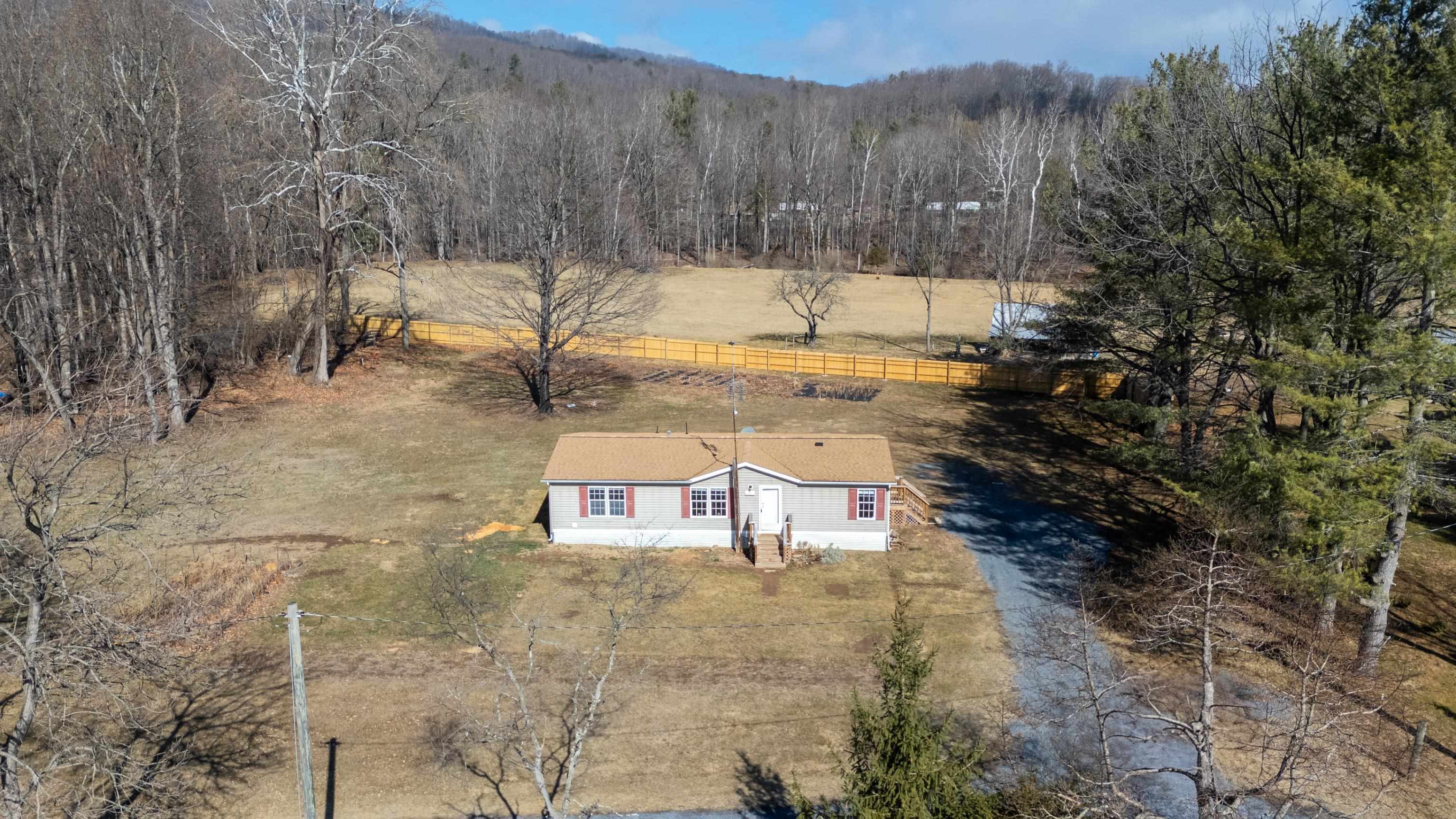 38 MAGGIE LN, MOUNT SOLON, Virginia 22843, 3 Bedrooms Bedrooms, ,2 BathroomsBathrooms,Residential,38 MAGGIE LN,673906 MLS # 673906