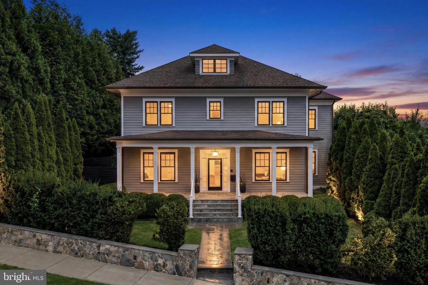 2361 N EDGEWOOD ST, ARLINGTON, Virginia 22207, 5 Bedrooms Bedrooms, ,4 BathroomsBathrooms,Residential,For sale,2361 N EDGEWOOD ST,VAAR2068568 MLS # VAAR2068568