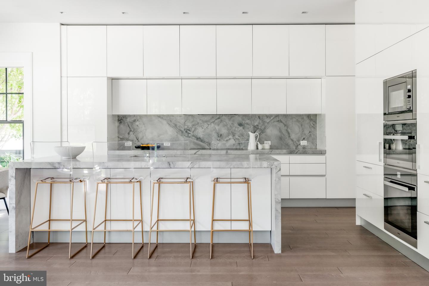 2361 N EDGEWOOD ST, ARLINGTON, Virginia 22207, 5 Bedrooms Bedrooms, ,4 BathroomsBathrooms,Residential,For sale,2361 N EDGEWOOD ST,VAAR2068568 MLS # VAAR2068568