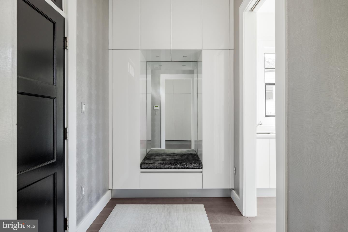 2361 N EDGEWOOD ST, ARLINGTON, Virginia 22207, 5 Bedrooms Bedrooms, ,4 BathroomsBathrooms,Residential,For sale,2361 N EDGEWOOD ST,VAAR2068568 MLS # VAAR2068568