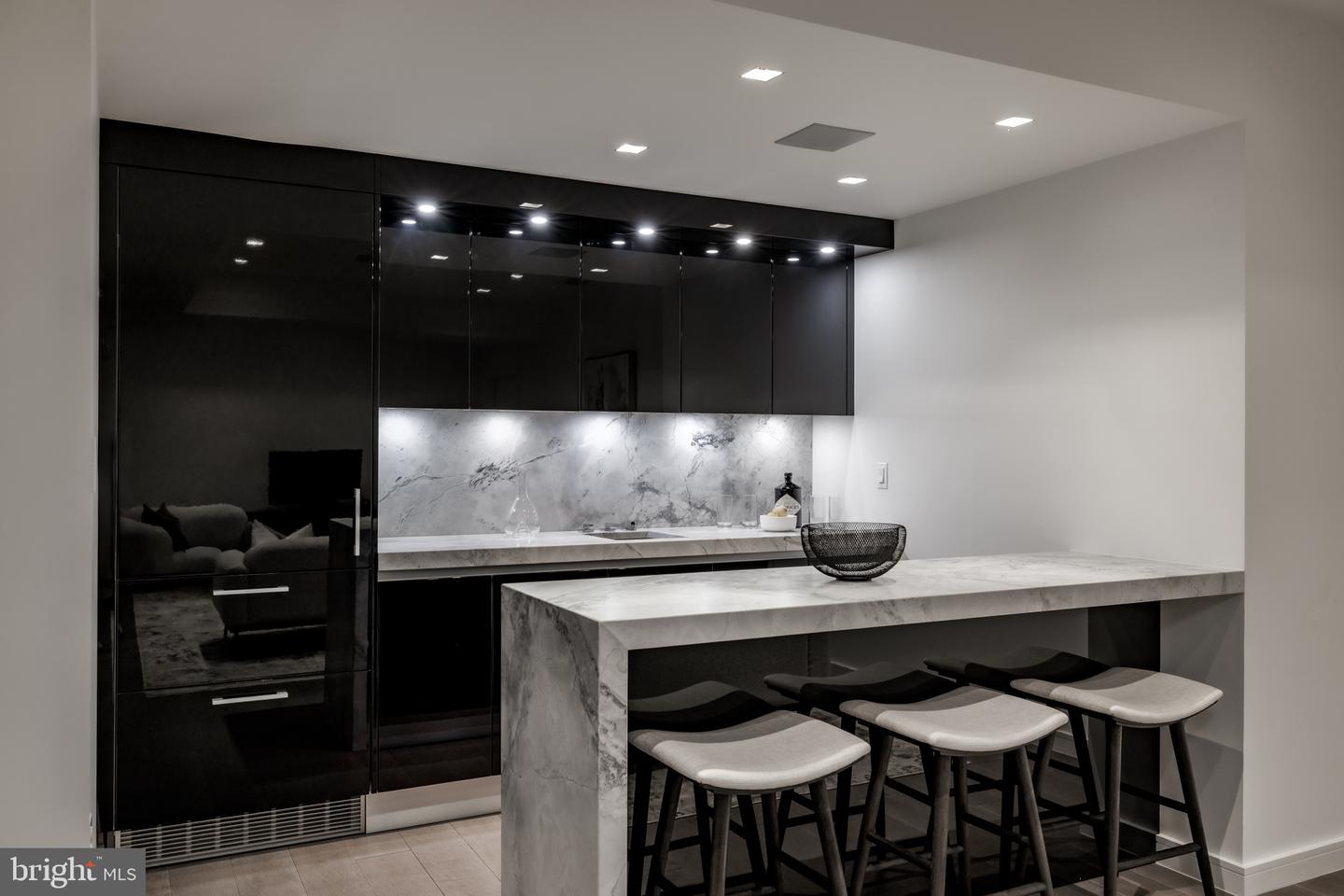 2361 N EDGEWOOD ST, ARLINGTON, Virginia 22207, 5 Bedrooms Bedrooms, ,4 BathroomsBathrooms,Residential,For sale,2361 N EDGEWOOD ST,VAAR2068568 MLS # VAAR2068568