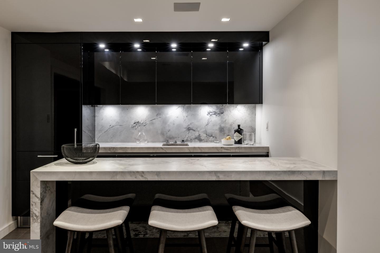 2361 N EDGEWOOD ST, ARLINGTON, Virginia 22207, 5 Bedrooms Bedrooms, ,4 BathroomsBathrooms,Residential,For sale,2361 N EDGEWOOD ST,VAAR2068568 MLS # VAAR2068568