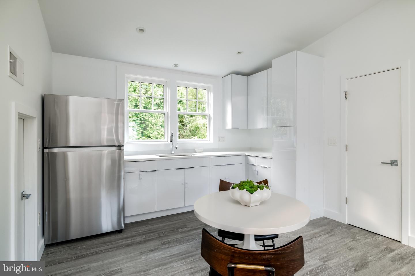 2361 N EDGEWOOD ST, ARLINGTON, Virginia 22207, 5 Bedrooms Bedrooms, ,4 BathroomsBathrooms,Residential,For sale,2361 N EDGEWOOD ST,VAAR2068568 MLS # VAAR2068568