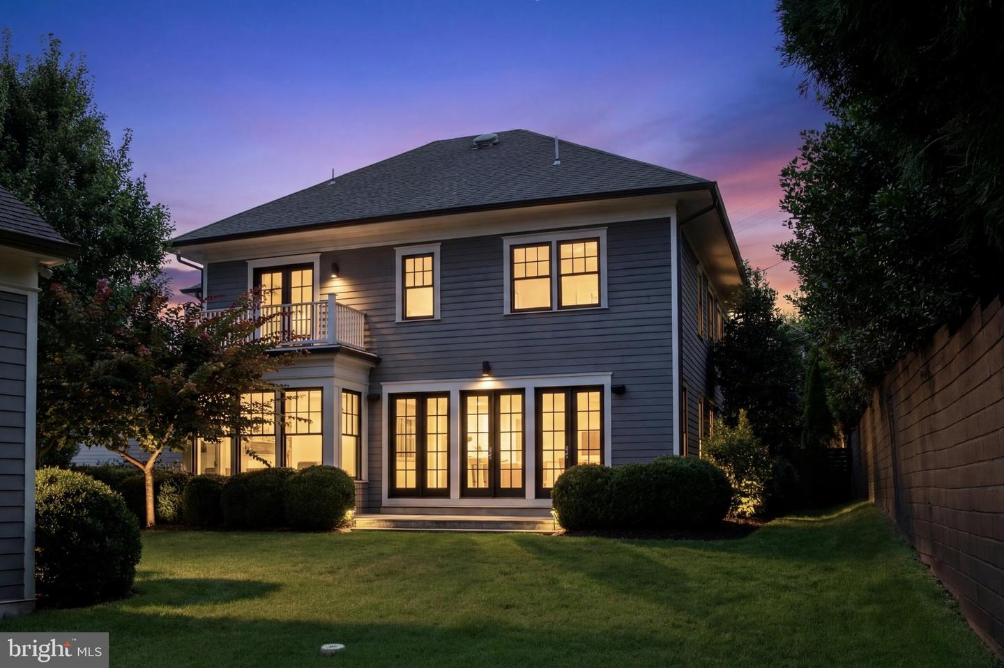 2361 N EDGEWOOD ST, ARLINGTON, Virginia 22207, 5 Bedrooms Bedrooms, ,4 BathroomsBathrooms,Residential,For sale,2361 N EDGEWOOD ST,VAAR2068568 MLS # VAAR2068568