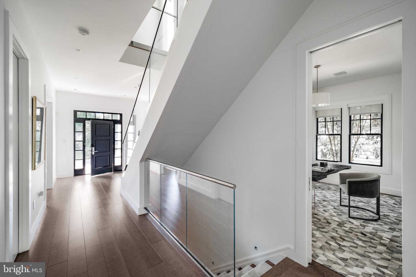 2361 N EDGEWOOD ST, ARLINGTON, Virginia 22207, 5 Bedrooms Bedrooms, ,4 BathroomsBathrooms,Residential,For sale,2361 N EDGEWOOD ST,VAAR2068568 MLS # VAAR2068568