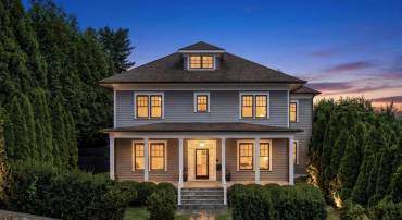 2361 N EDGEWOOD ST, ARLINGTON, Virginia 22207, 5 Bedrooms Bedrooms, ,4 BathroomsBathrooms,Residential,For sale,2361 N EDGEWOOD ST,VAAR2068568 MLS # VAAR2068568