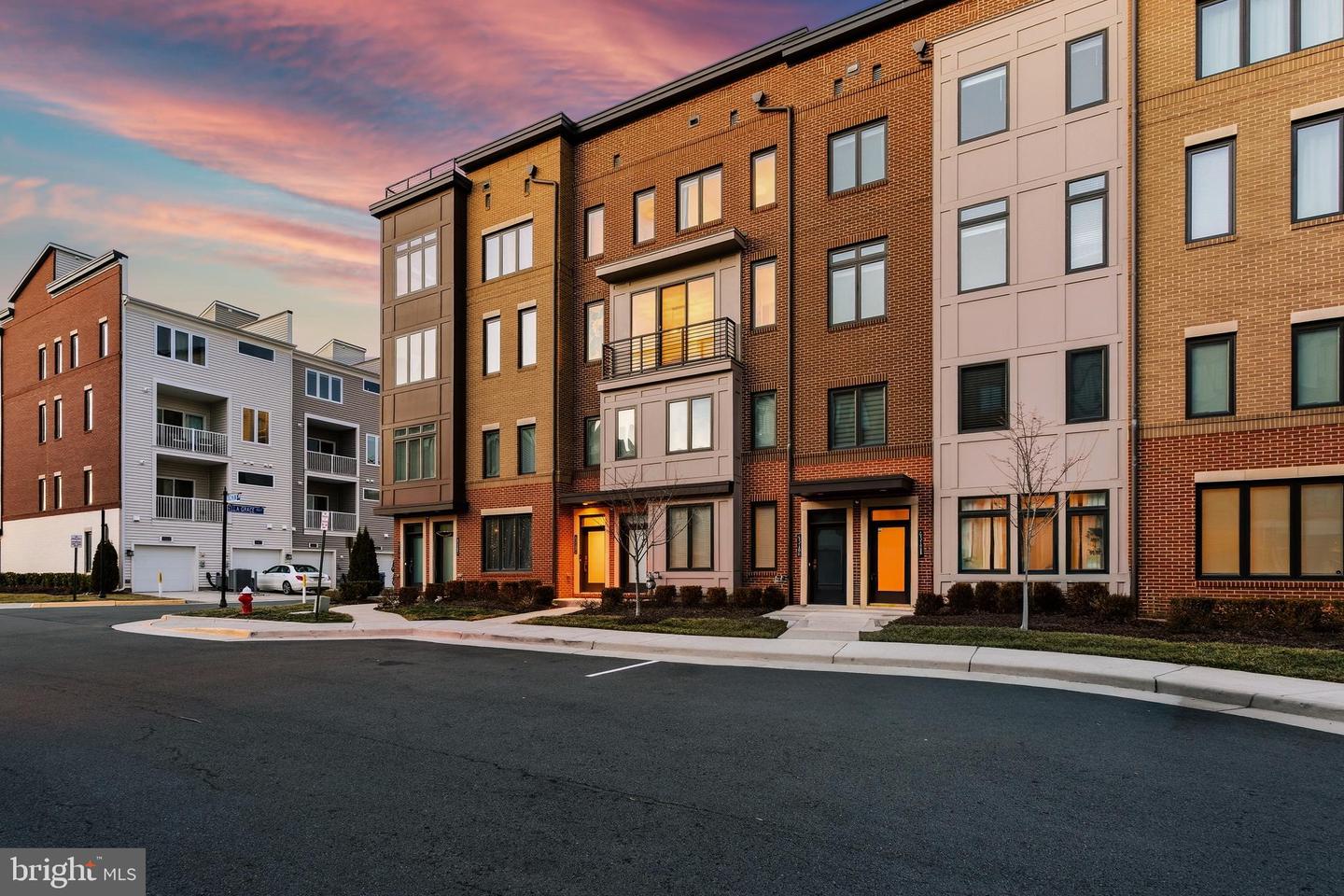 43182 MONGOLD SQ, ASHBURN, Virginia 20148, 3 Bedrooms Bedrooms, ,2 BathroomsBathrooms,Residential,For sale,43182 MONGOLD SQ,VALO2115392 MLS # VALO2115392