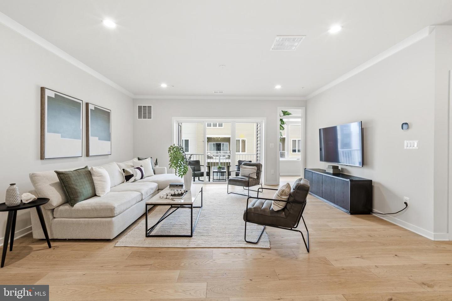 43182 MONGOLD SQ, ASHBURN, Virginia 20148, 3 Bedrooms Bedrooms, ,2 BathroomsBathrooms,Residential,For sale,43182 MONGOLD SQ,VALO2115392 MLS # VALO2115392